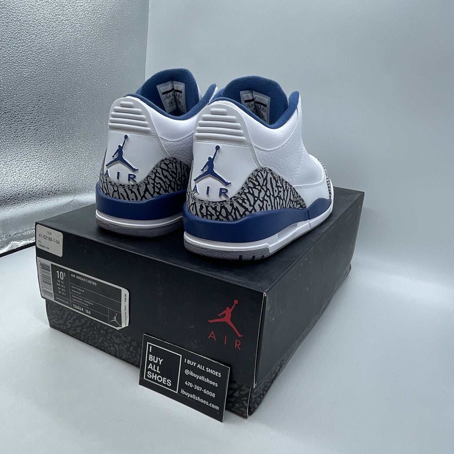 Size 10.5 - Air Jordan 3 Retro 2011 True Blue (136064-104)