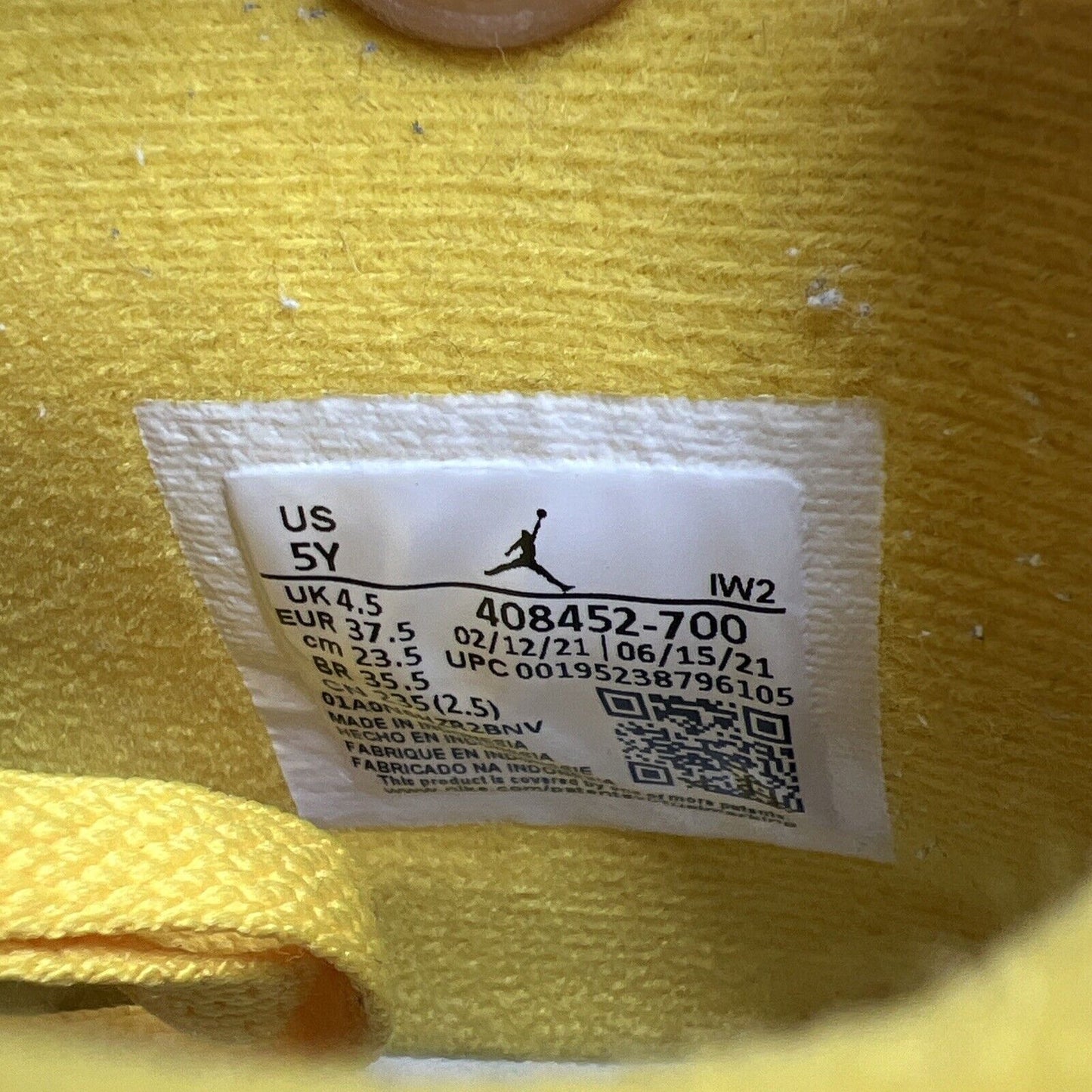 Size 5 - Jordan 4 Retro GS Tour Yellow 2021 - Suede Grey  (408452-700)