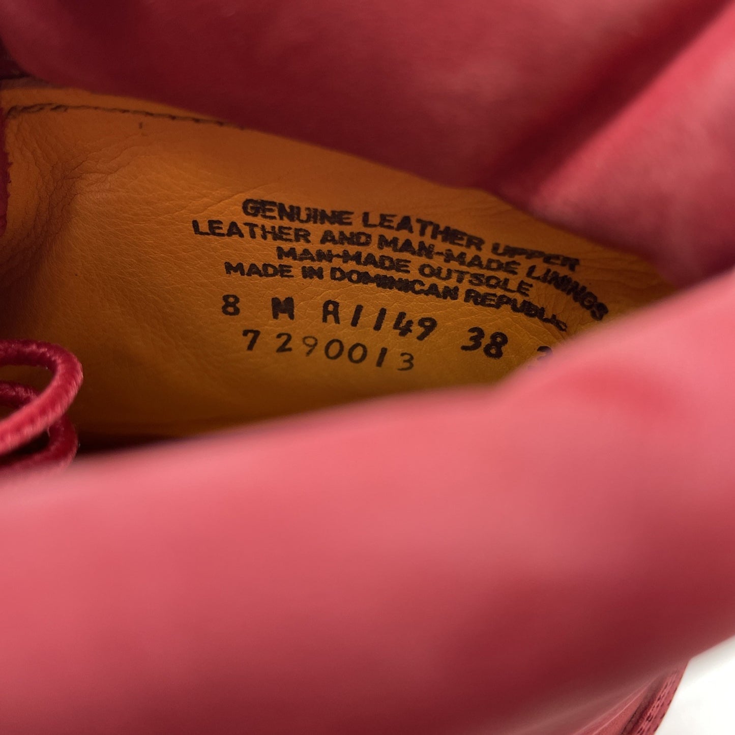 Size 8 - Timberland Dark Pink Boots. Waterproof. Primaloft 200 Gram