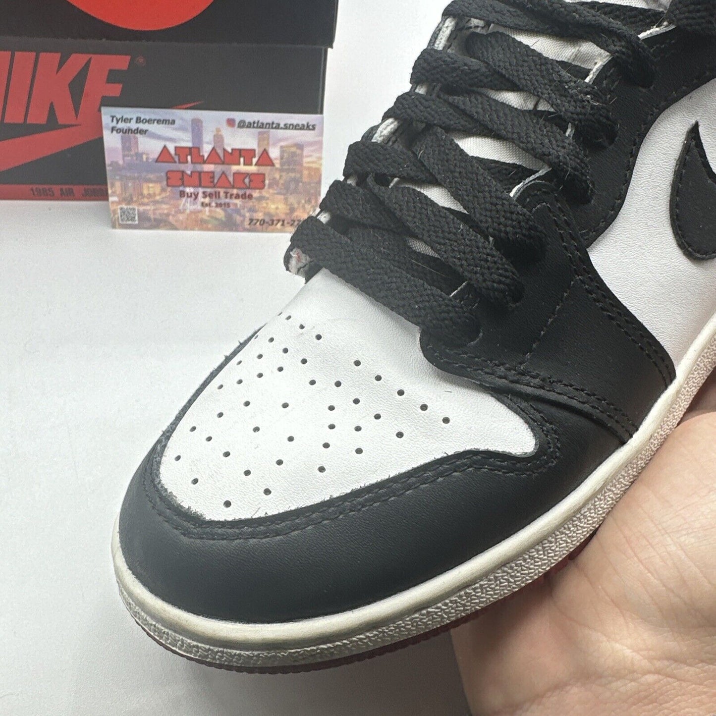 Jordan 1 Retro High OG Black Toe 2016 Size 5Y *VNDS, NO BOX* CIean