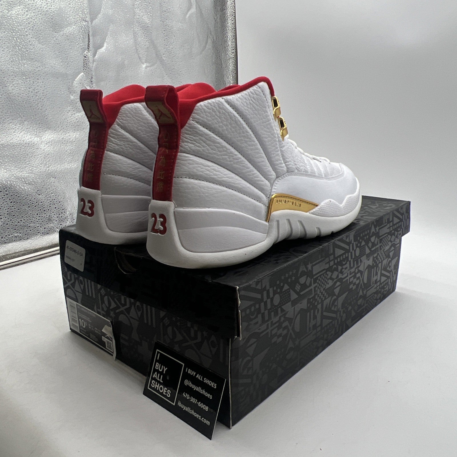 Size 10.5 - Air Jordan 12 Retro FIBA (130690-107)