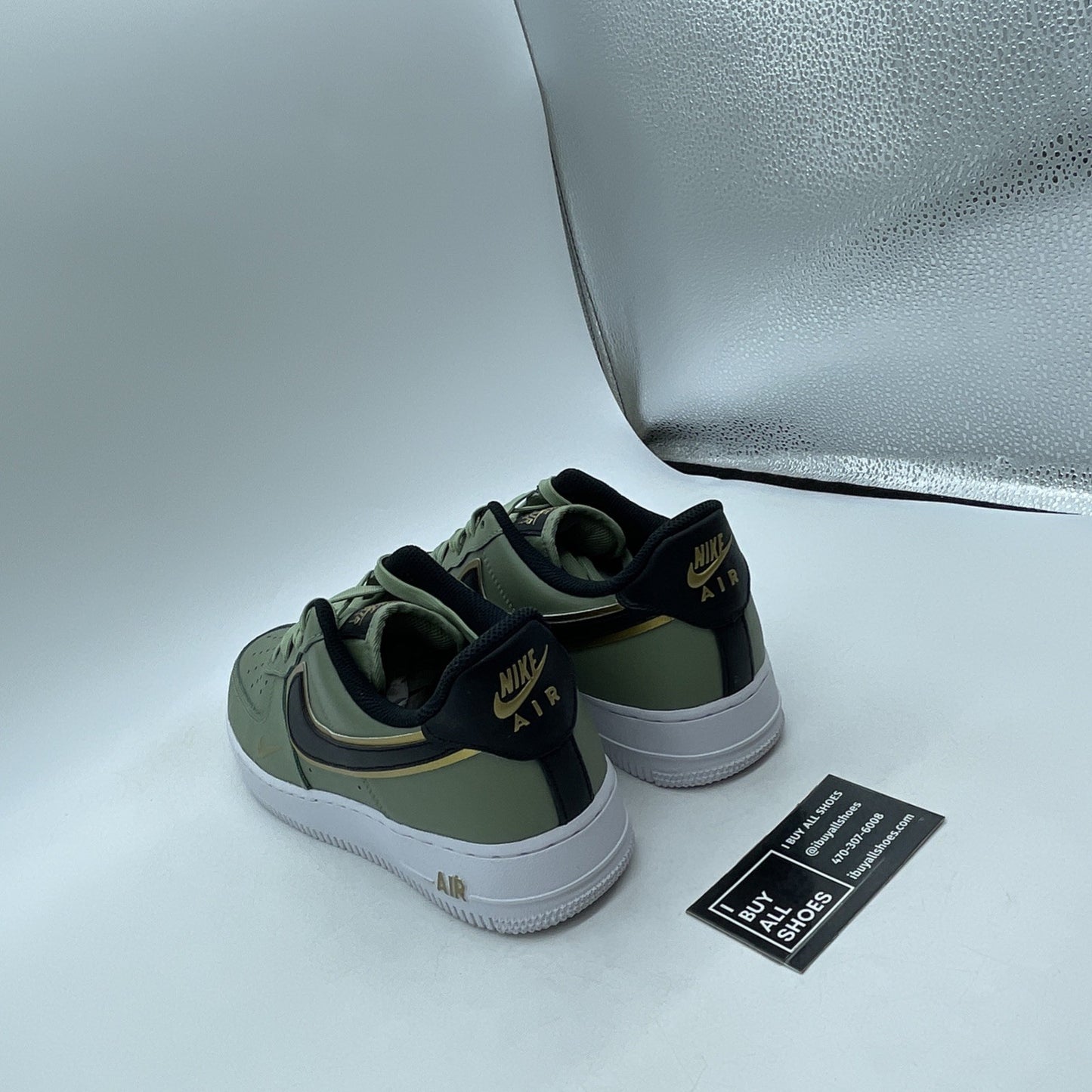 Size 8 - Nike Air Force 1 High Oil Green (DA8481-300)