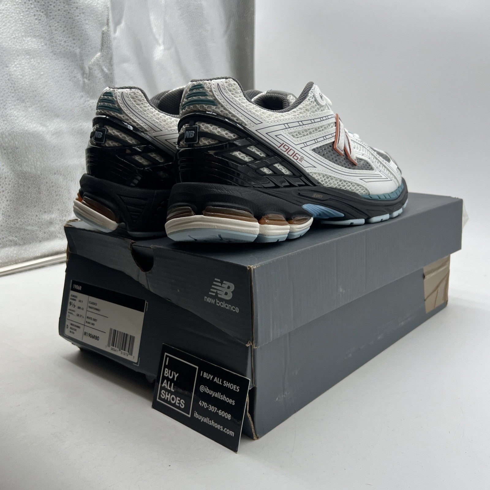 Size 9 - New Balance 1906R White Bright Sky (M1906RBO)