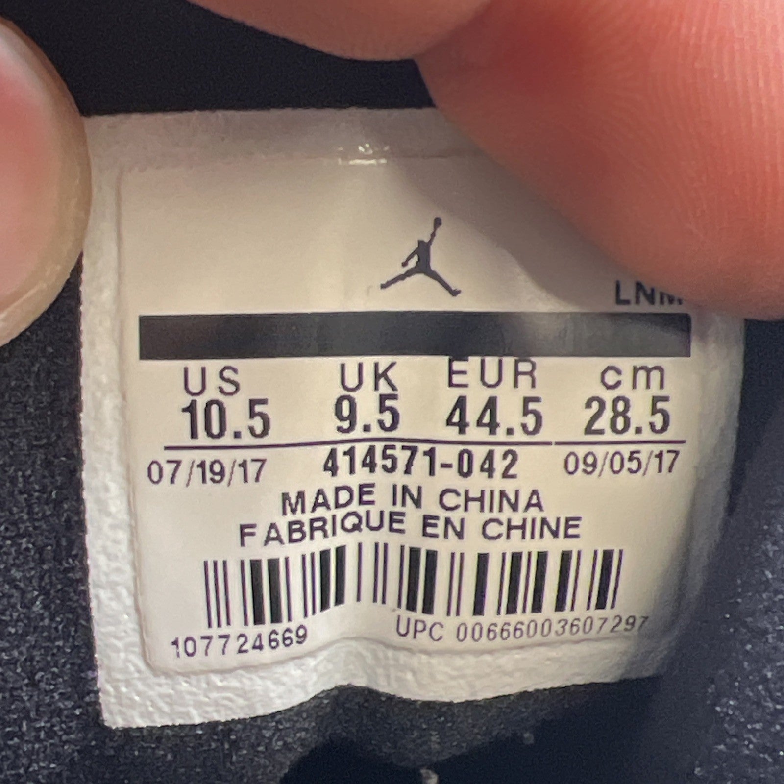 Size 10.5 - Air Jordan 13 Retro 2017 Altitude (414571-042)