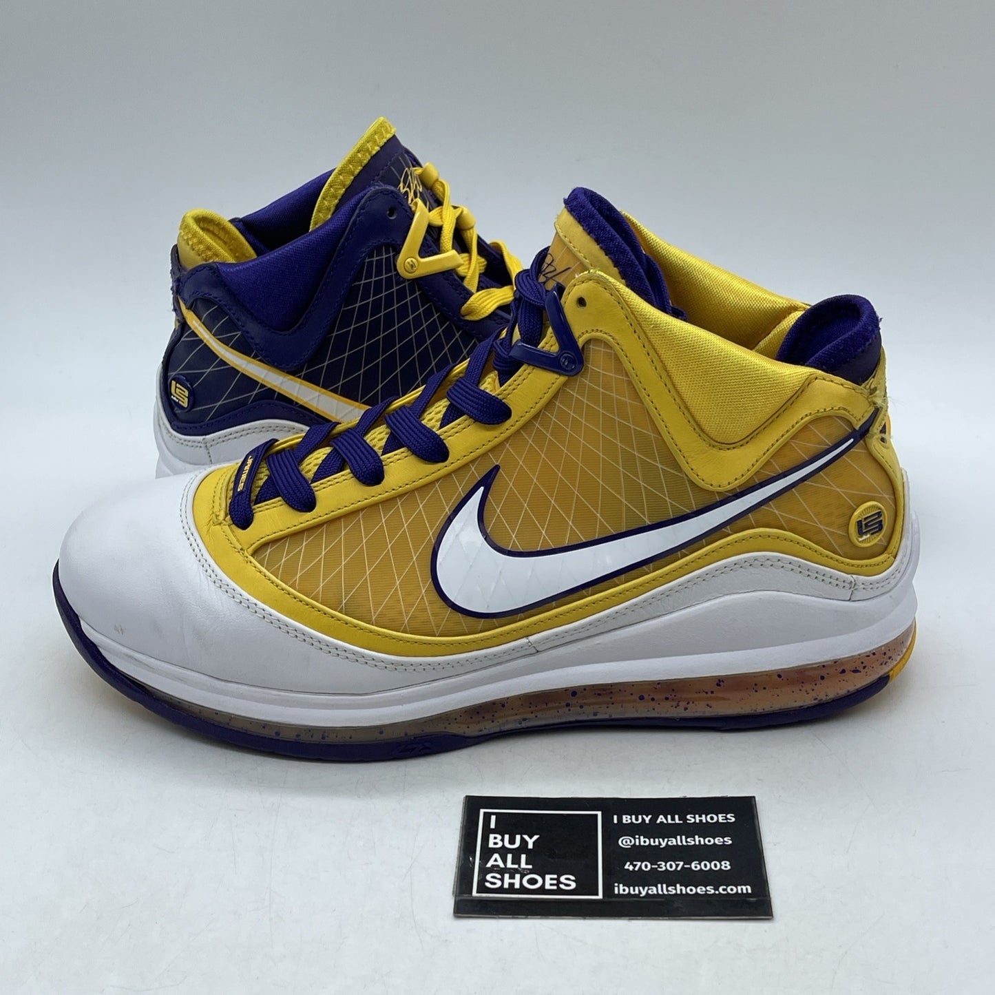 Size 9 - Nike LeBron 7 QS Media Day (CW2300-500)