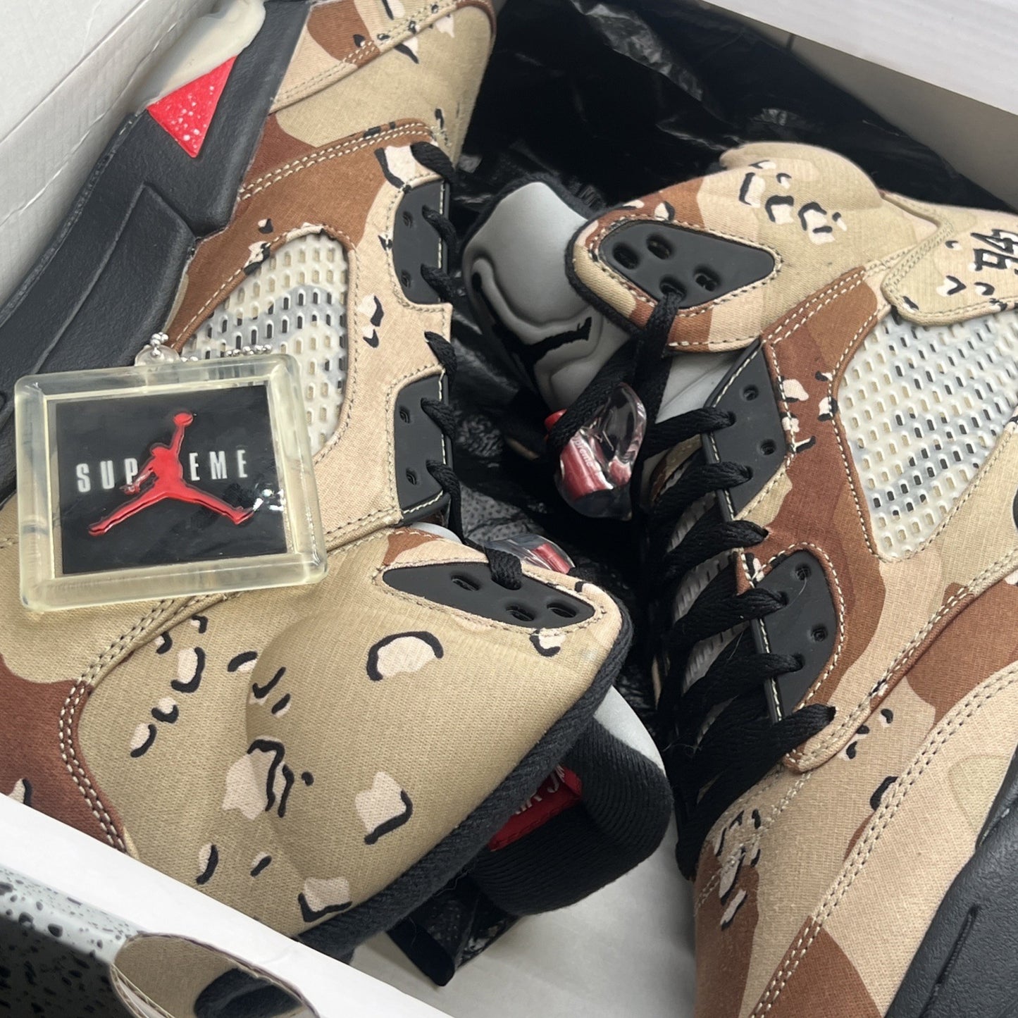 Size 13 - Supreme x Air Jordan 5 Retro Desert Camo (824371-201)