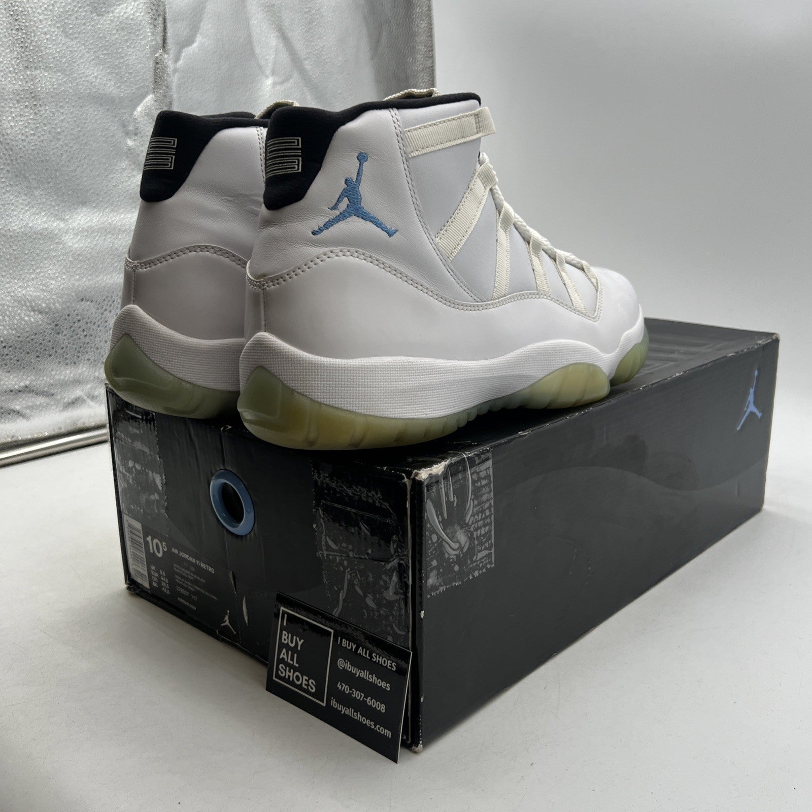 Size 10.5 - Air Jordan 11 Retro High Legend Blue (378037-117)