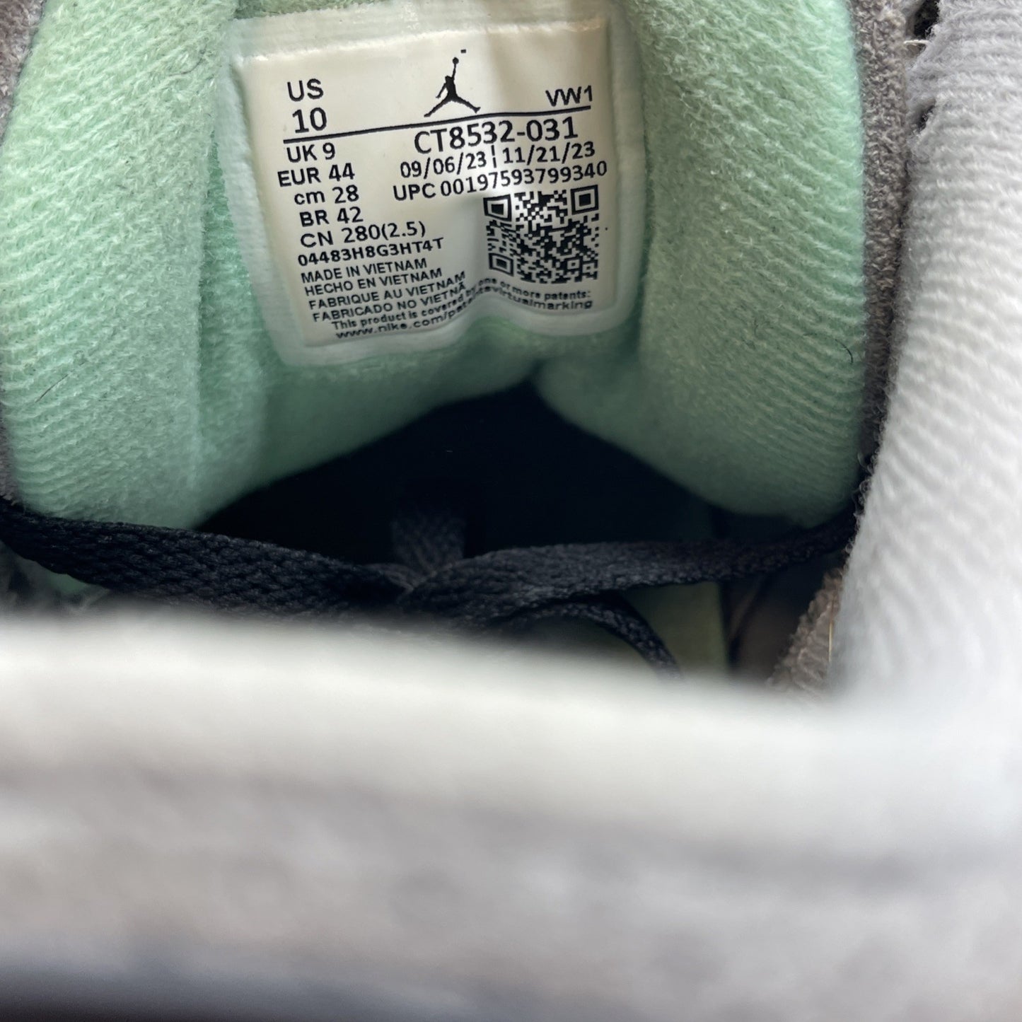 Size 10 - Air Jordan 3 Retro Green Glow Black Grey Suede Leather (CT8532-031)