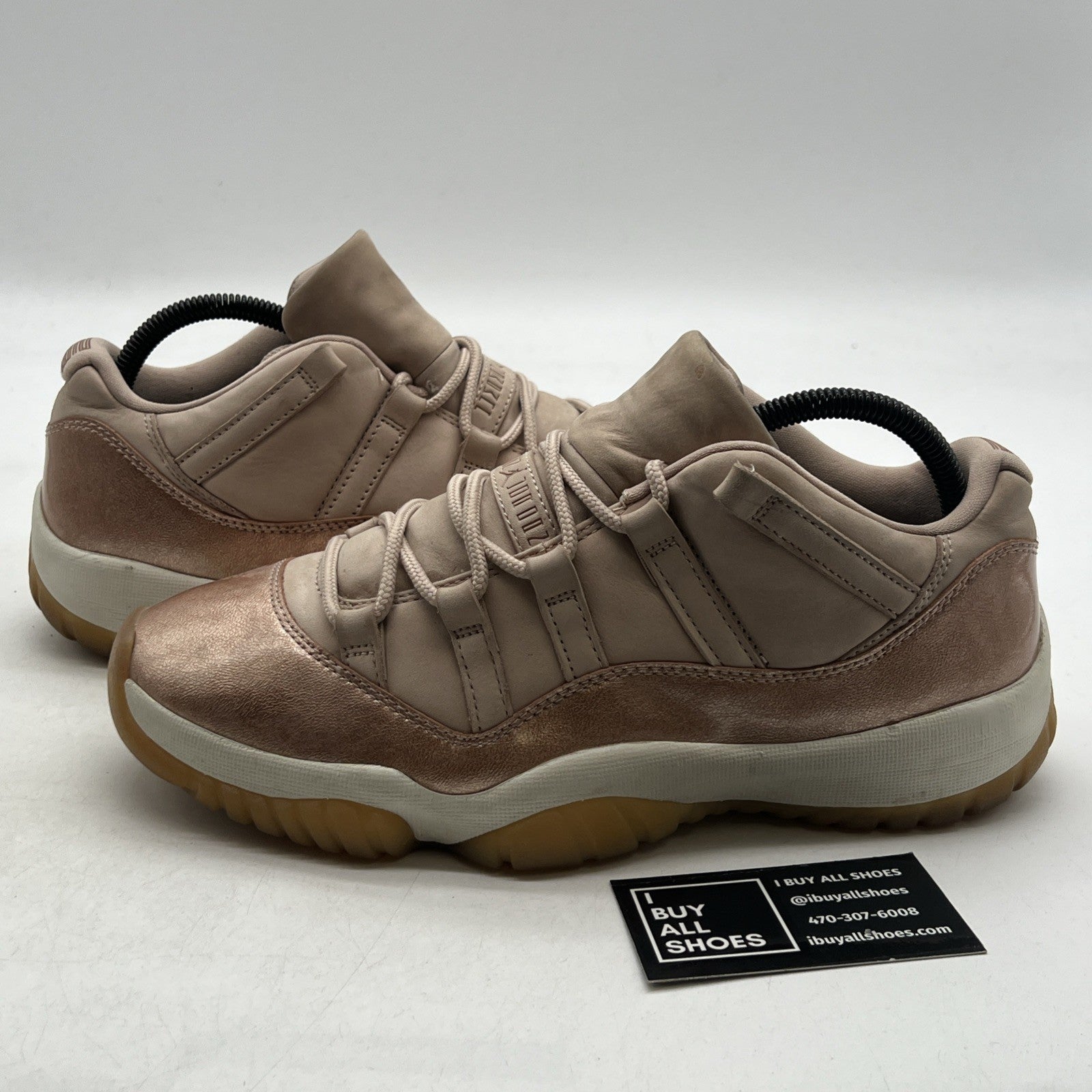 Size 10.5 - Air Jordan 11 Retro Low Rose Gold W (AH7860-105)