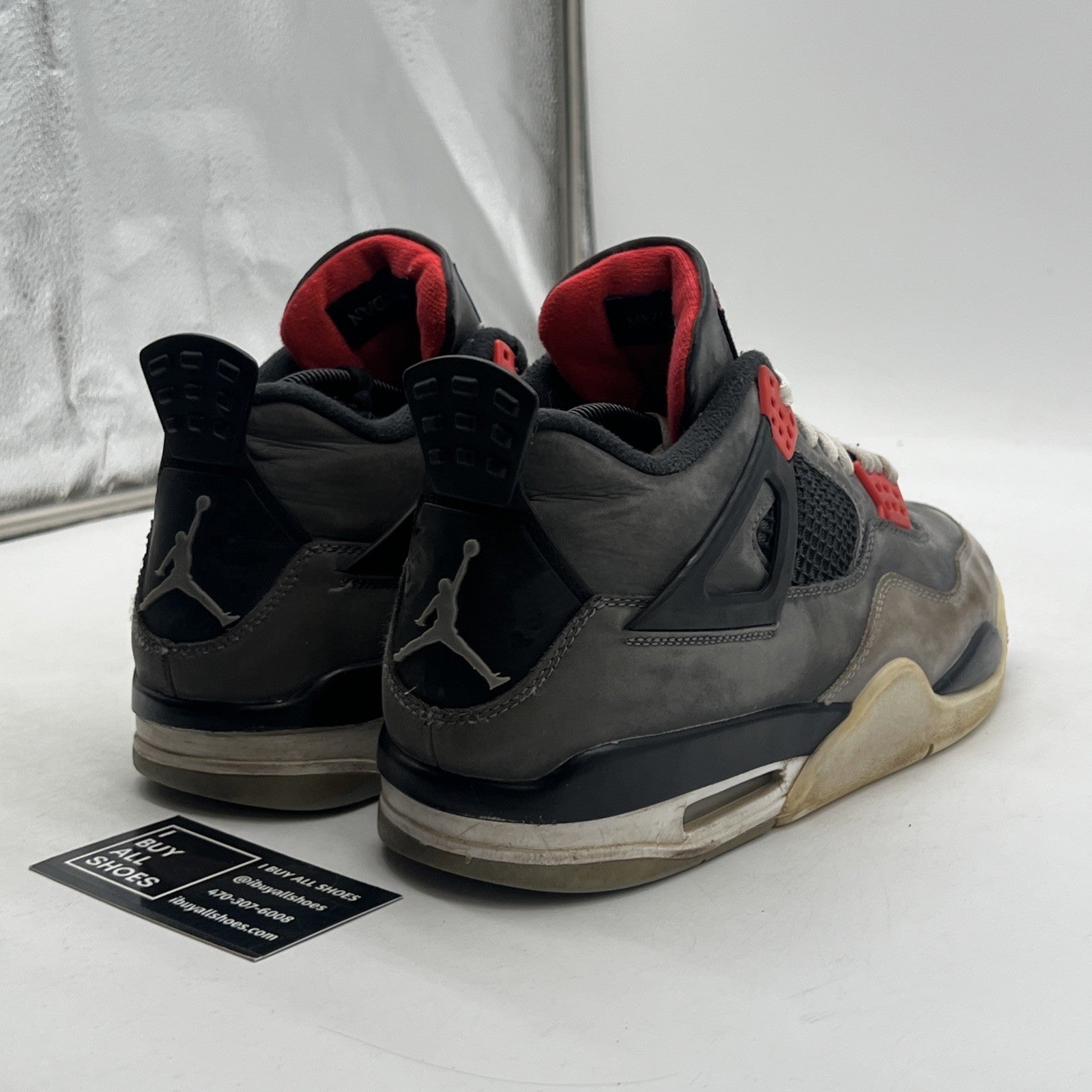 Size 9.5 - Air Jordan 4 Retro Mid Infrared (DH6927-061)