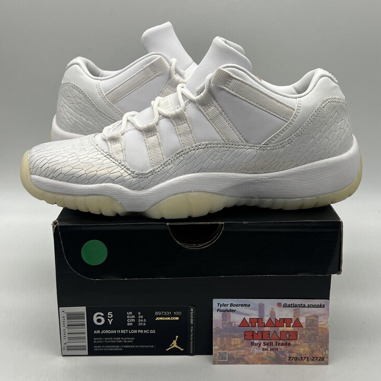 Jordan 11 Retro Low Heiress Pure Platinum Boy 5.5Y 897331-100 White