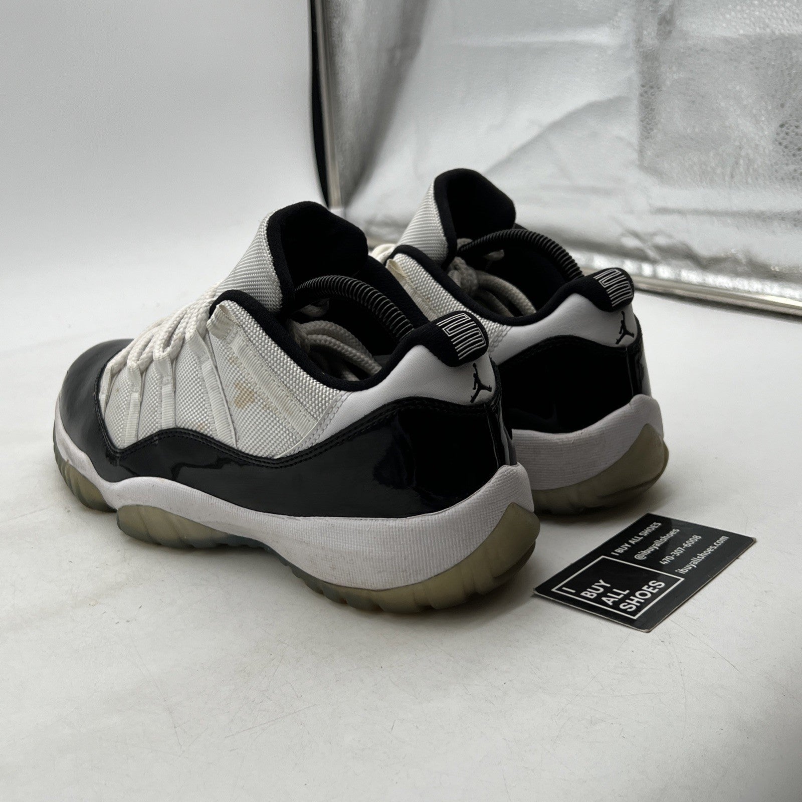 Size 9.5 - Air Jordan 11 Retro Low Concord (528895-153)