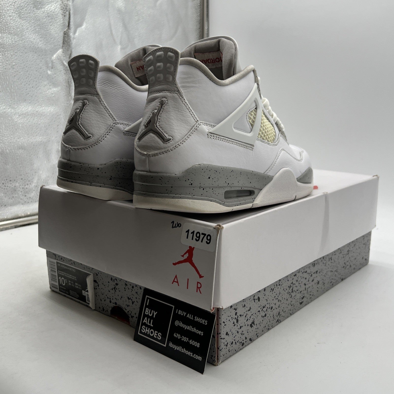 Size 10.5 - Air Jordan 4 Retro Mid White Oreo (CT8527-100)
