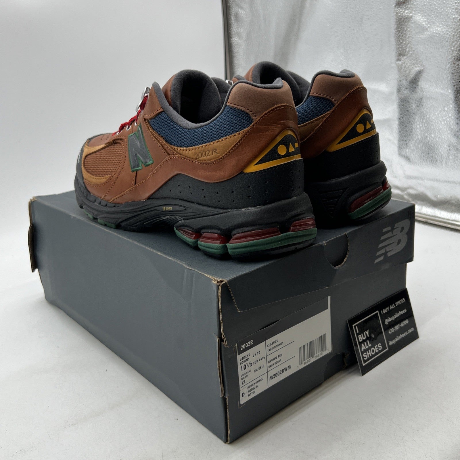 Size 10.5 - New Balance 2002R Hiking Pack - Brown (M2002RWM)