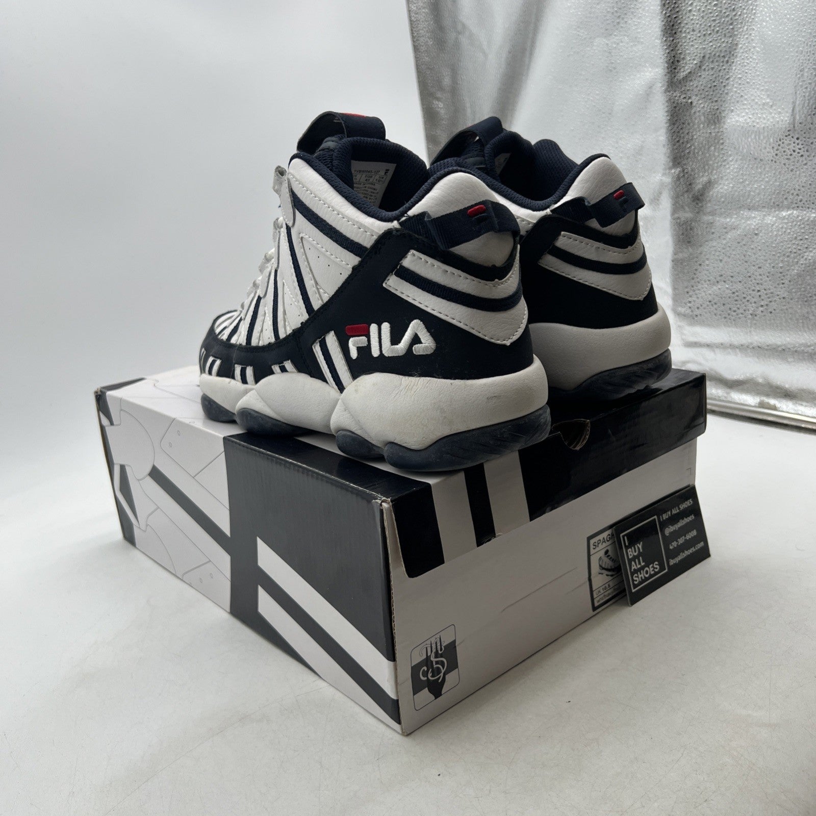 Size 11.5 - Fila Spaghetti White/Navy Jerry Stackhouse (1VB90045-127)