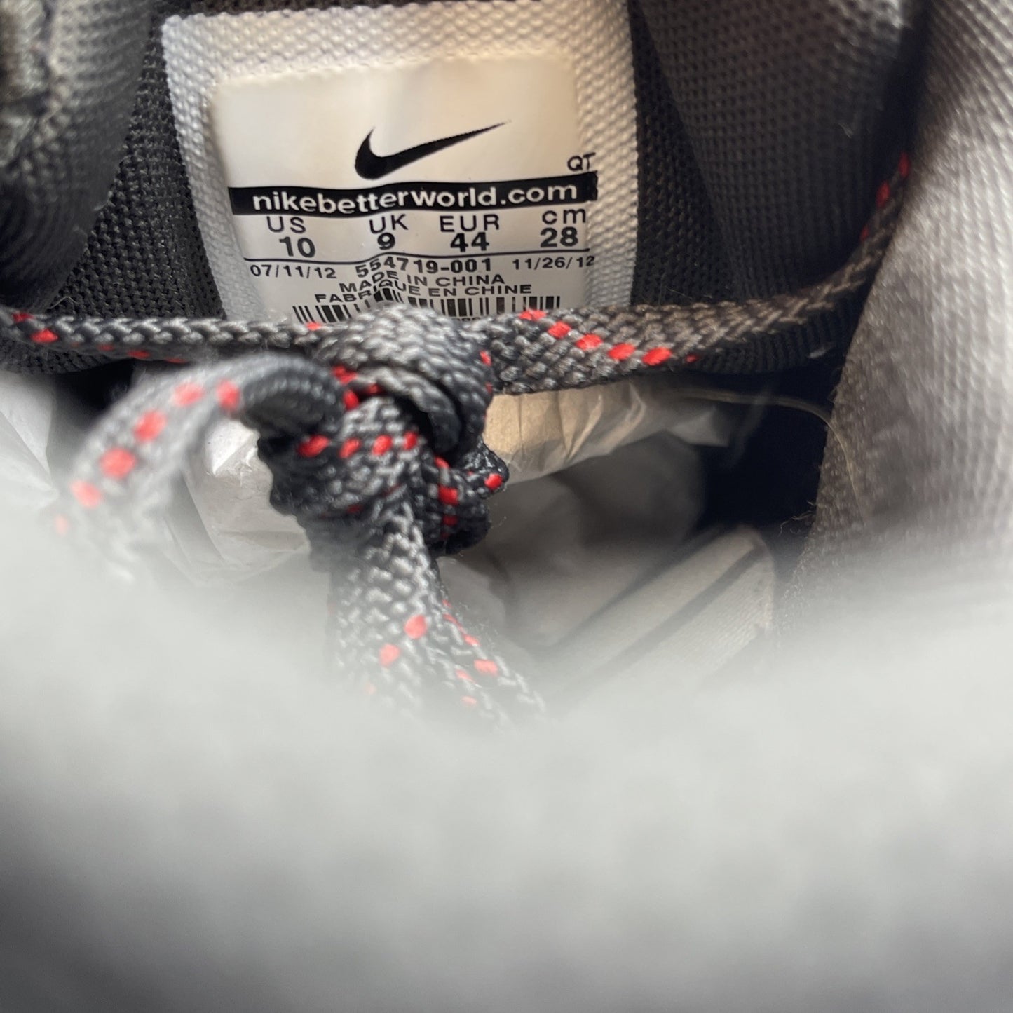 Size 10 - Nike Air Max 90 EM Black Grey Red Suede Leather (554719-001)
