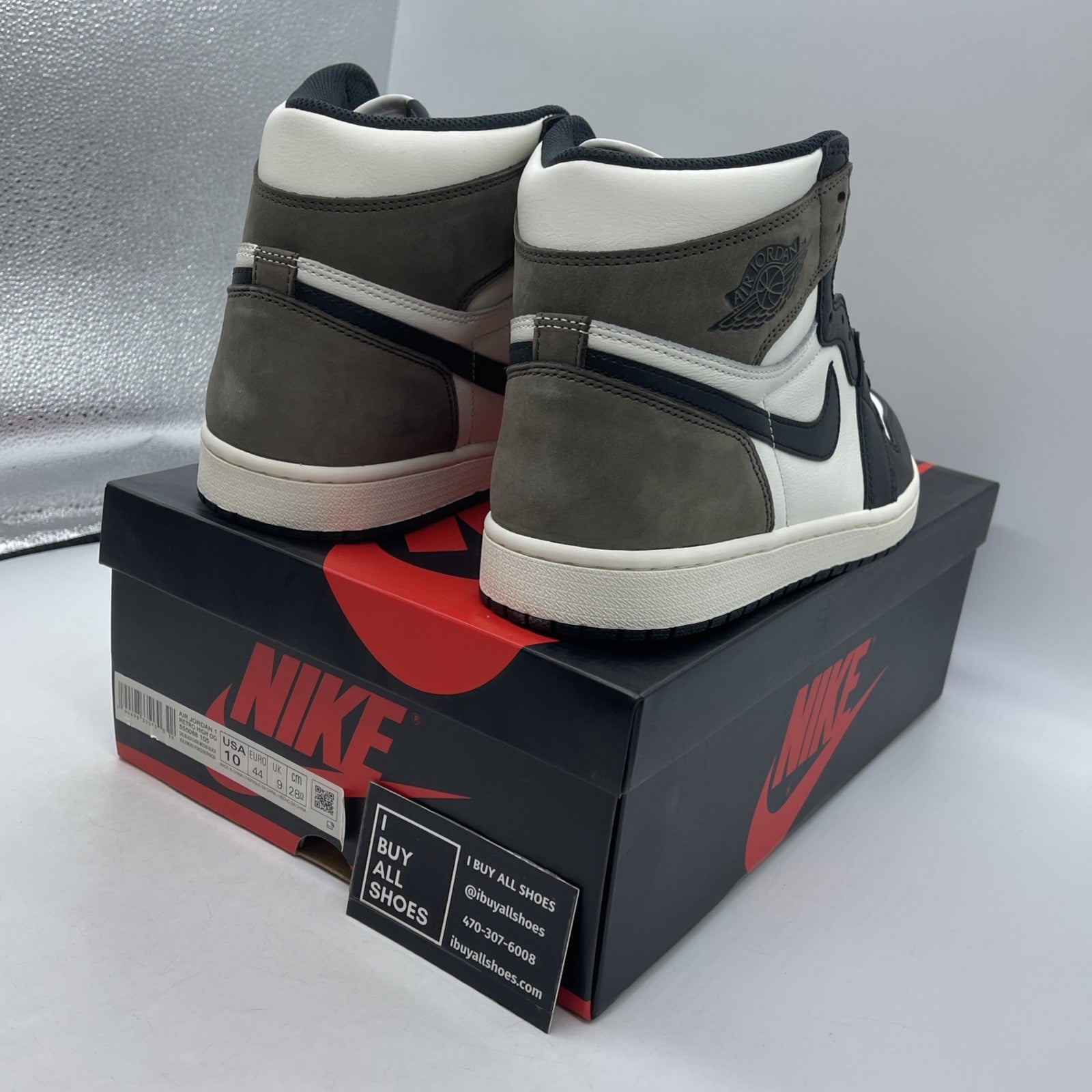 Size 10 - Air Jordan 1 Retro OG High Dark Mocha (555088-105)