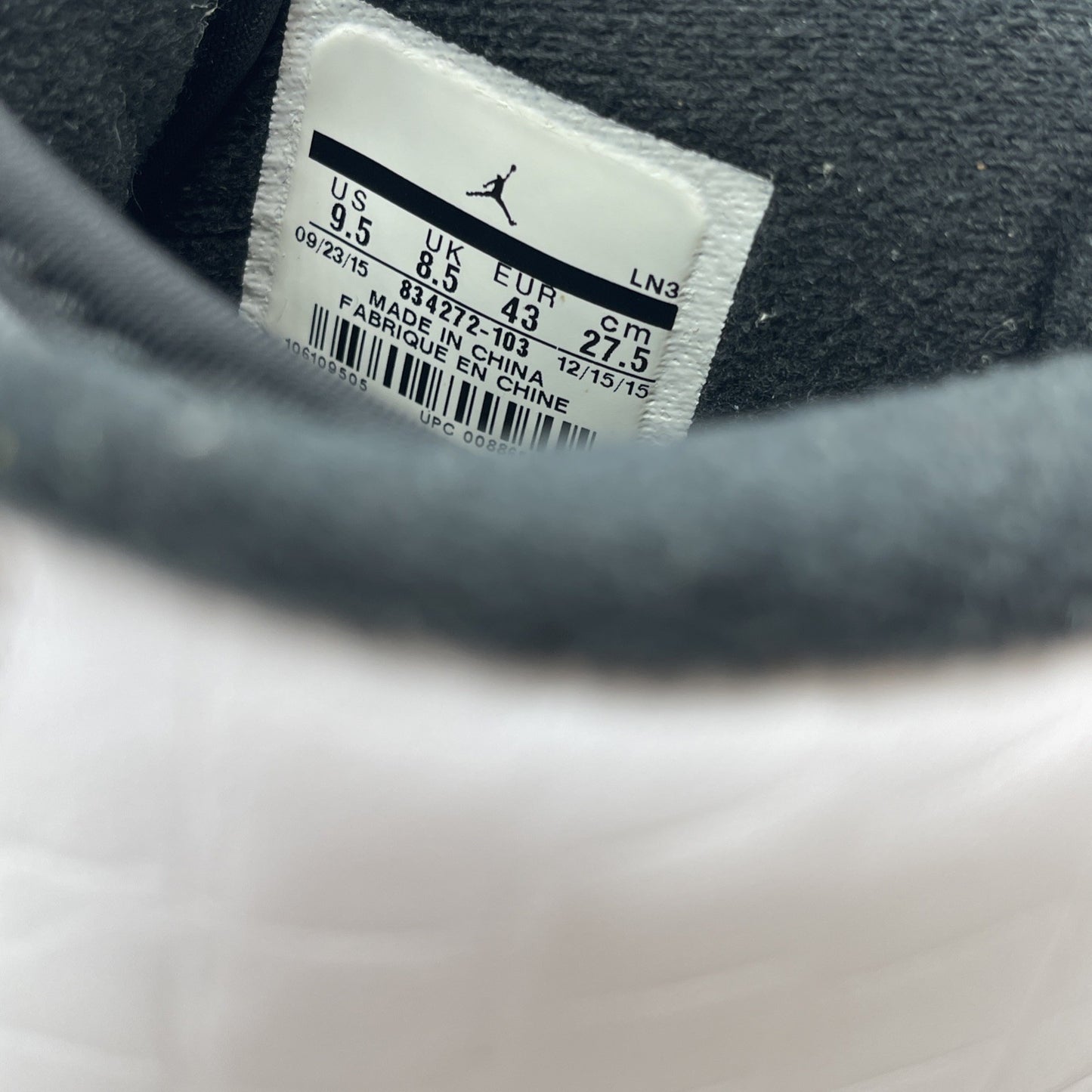 Size 9.5 - Air Jordan 2 Retro Wing It (834272-103)