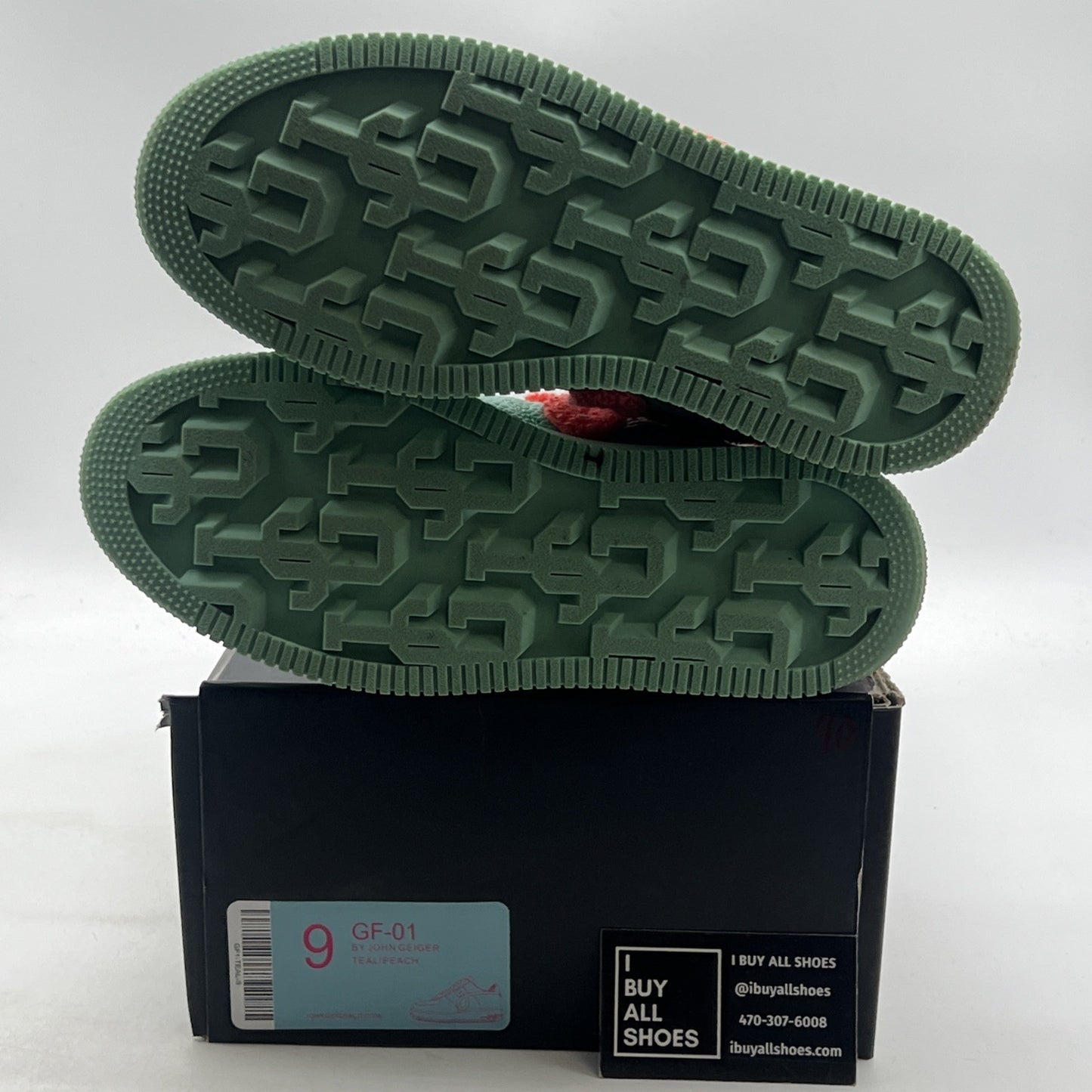 Size 9 - GF-01 By John Geiger 'Teal Pebbled Leather Peach Chenille'