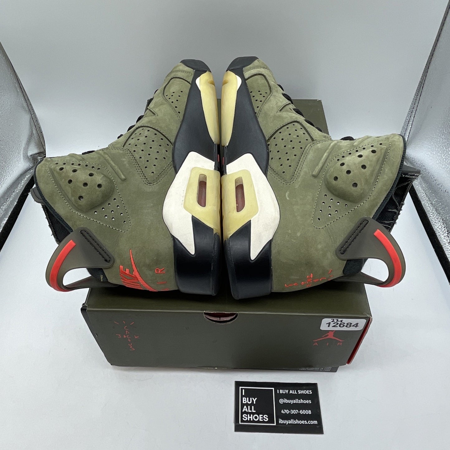 Size 9.5 - Jordan 6 Retro x Travis Scott Mid Olive Green Suede (CN1084-200)