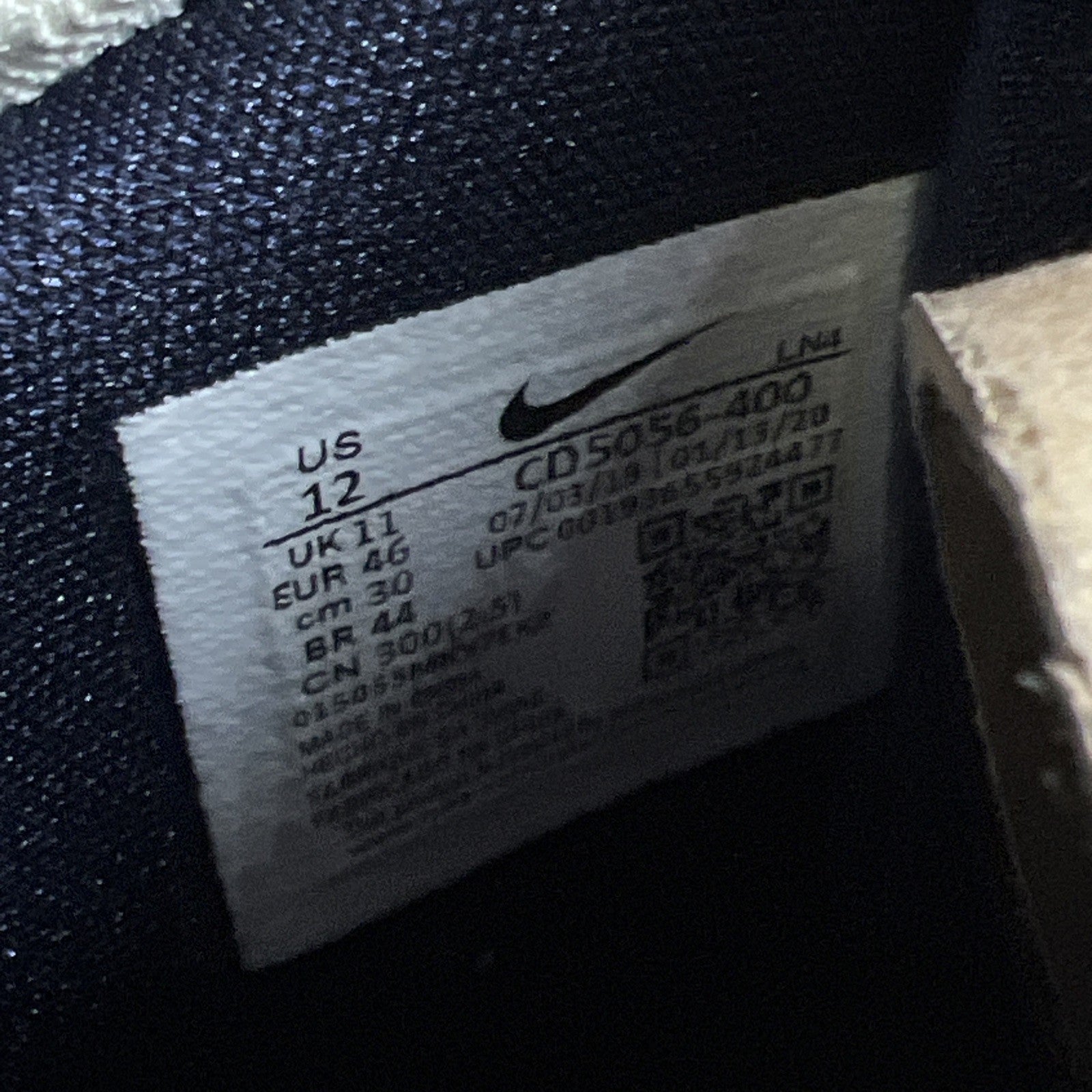 Size 12 - Nike LeBron 17 UConn - (CD5056-400)