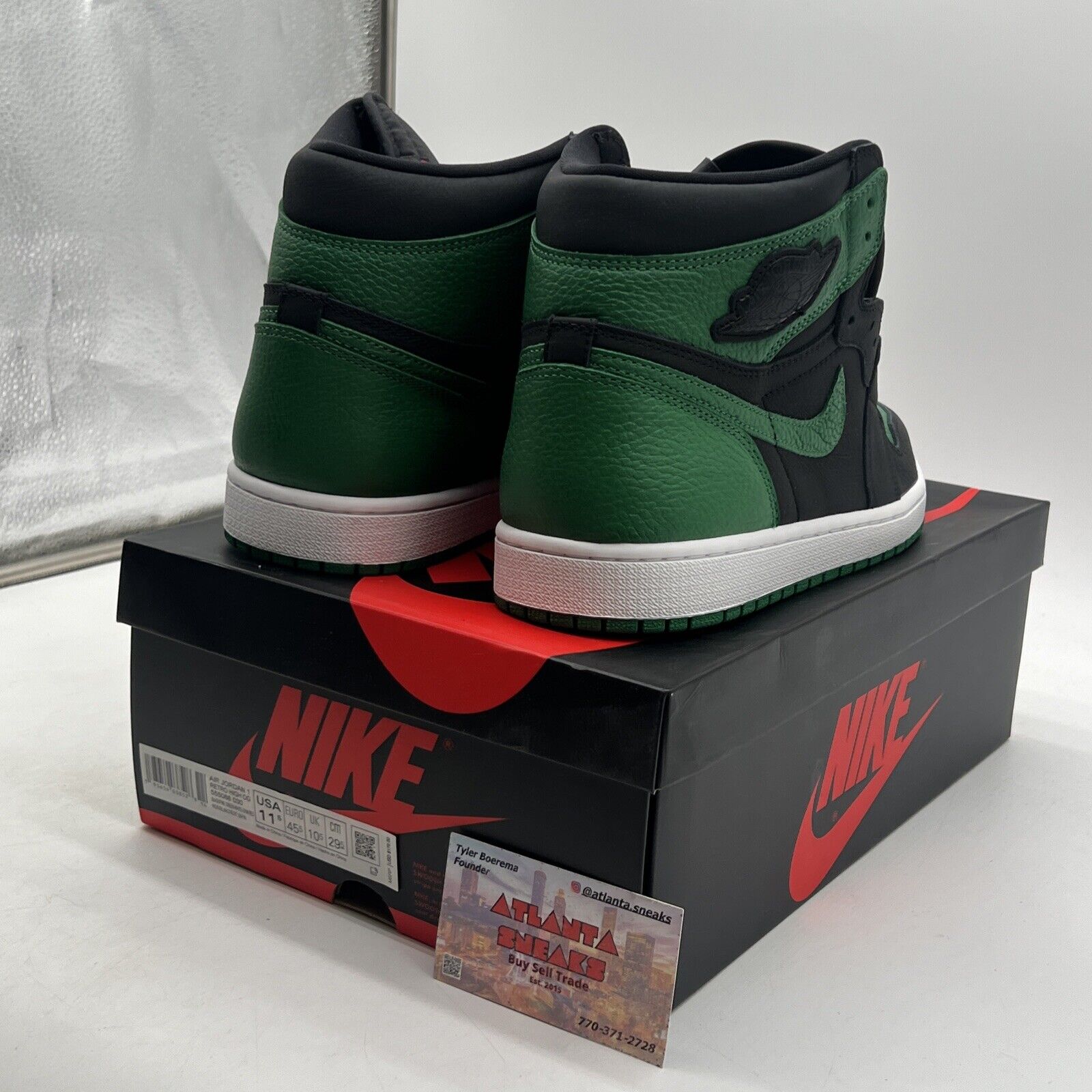 Size 11.5 - Jordan 1 Retro OG High Pine Green 2.0 Black Leather (555088-030)