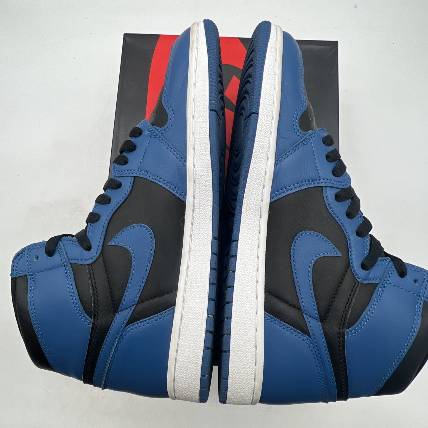 Size 11.5 - Air Jordan 1 Retro OG High Dark Marina Blue (555088-404)