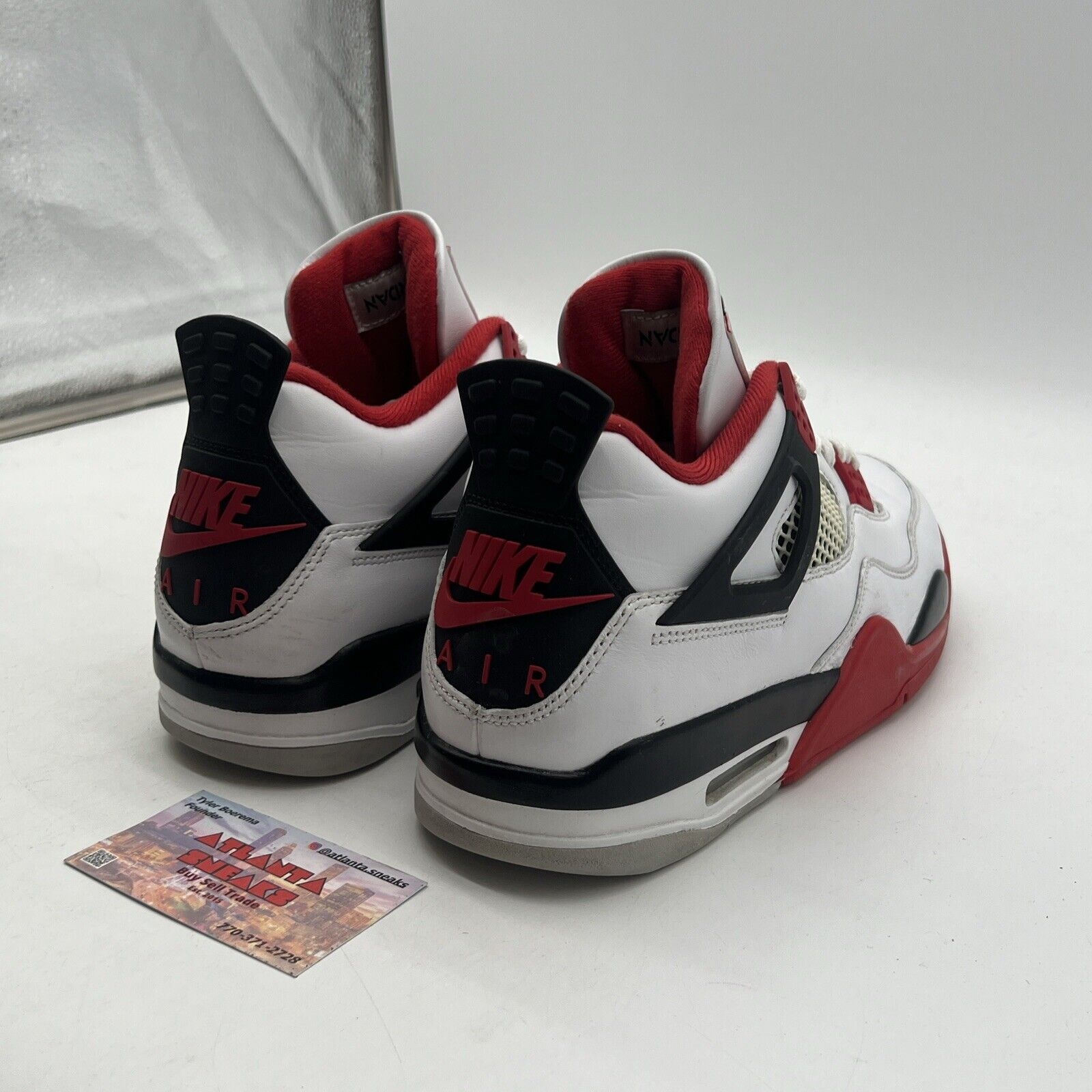 Size 9.5 - Jordan 4 Retro OG Mid Fire Red White Black Red Leather (DC7770-160)