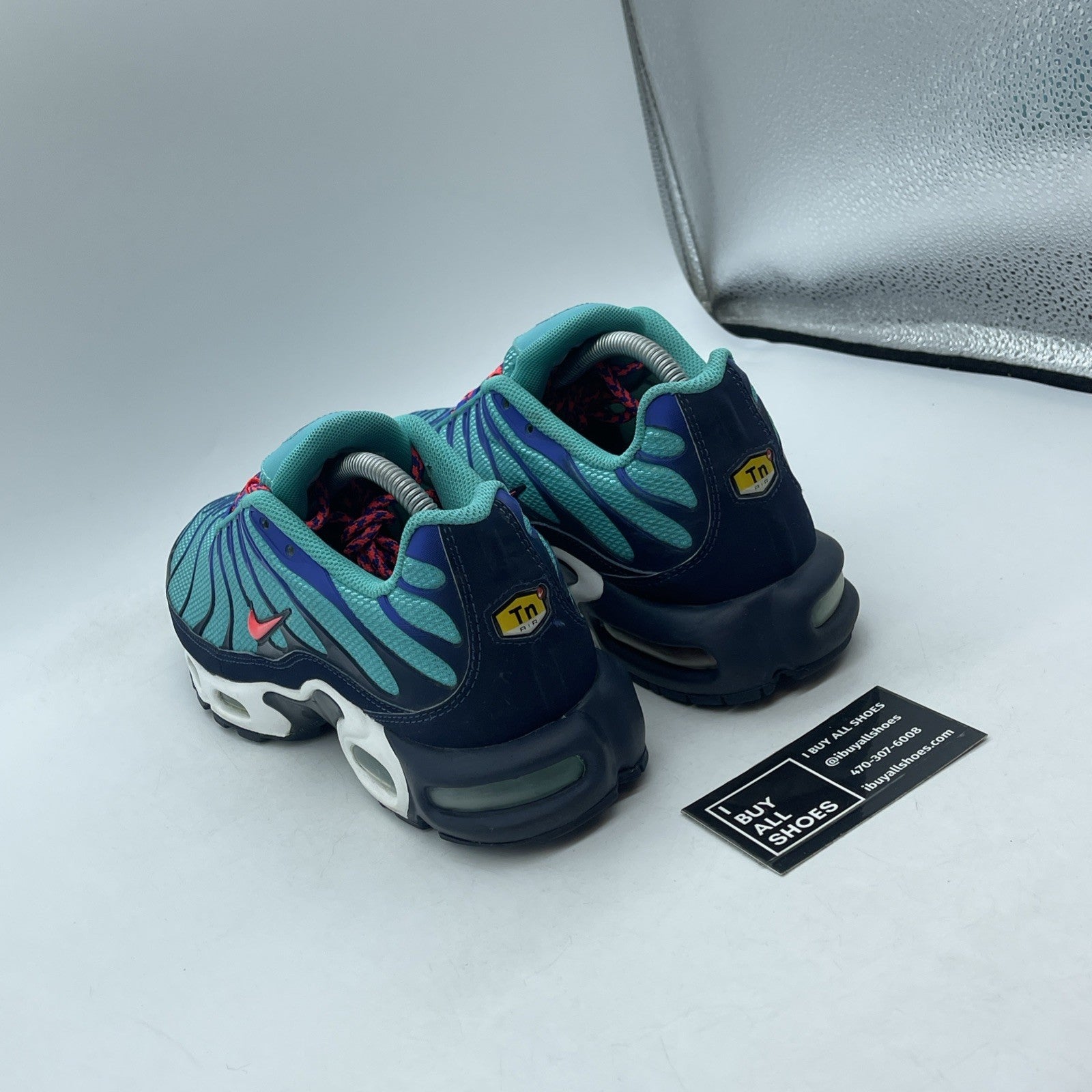 Size 9.5 - Nike Air Max Plus Discover Your Air Blue Pink Suede (AV7940-300)