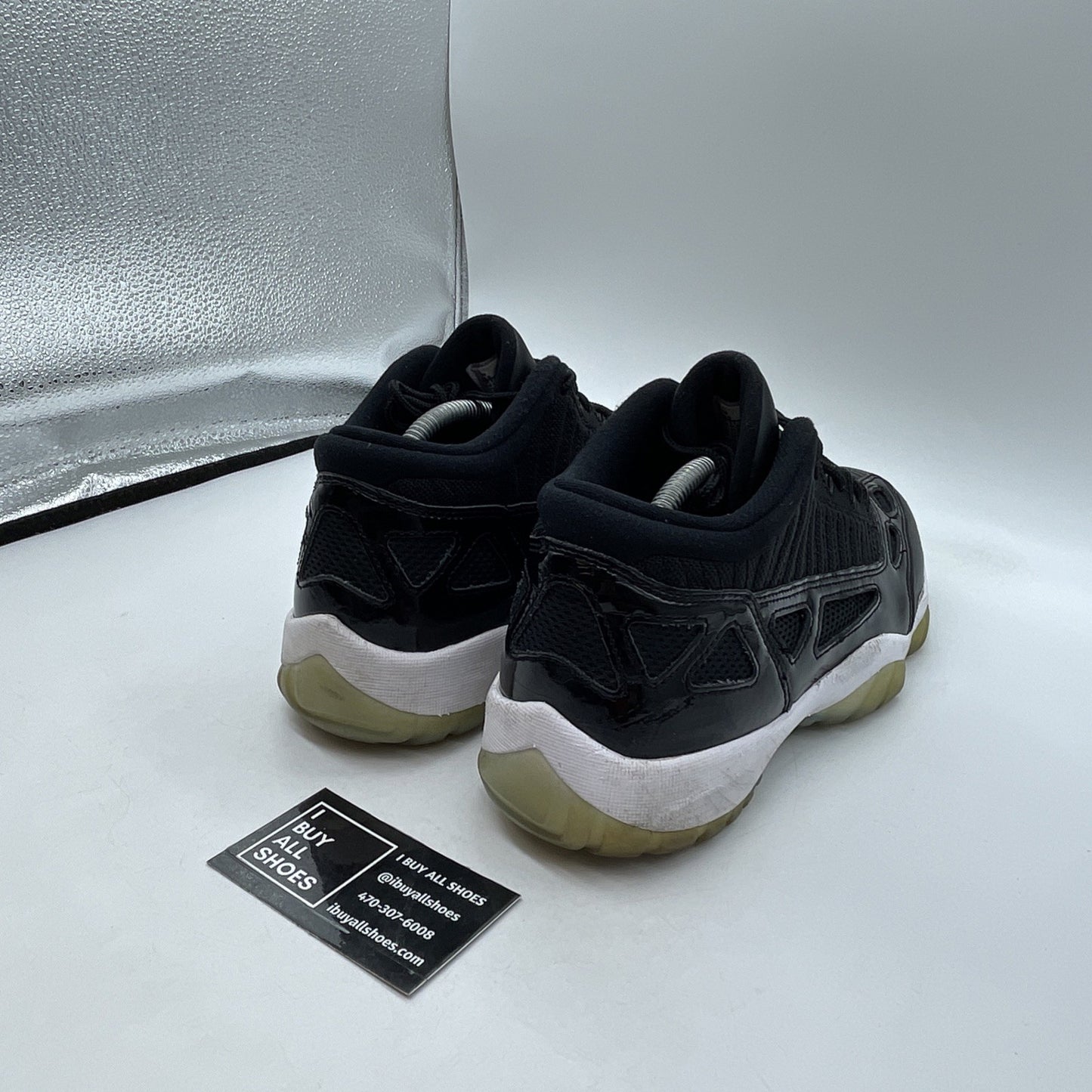 Size 10.5 - Air Jordan 11 Retro IE Low Space Jam Suede leather (919712-041)