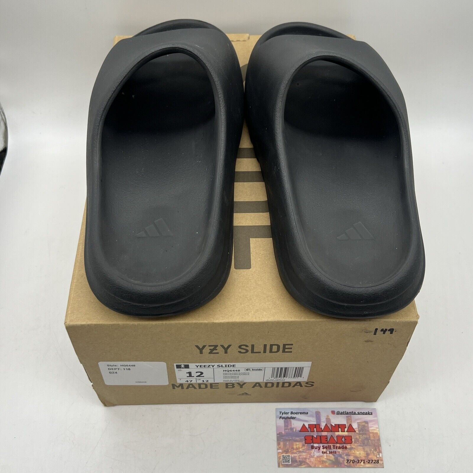 YEEZY SLIDE ONYX HQ6448 MENS SIZE 12 (HQ6448)