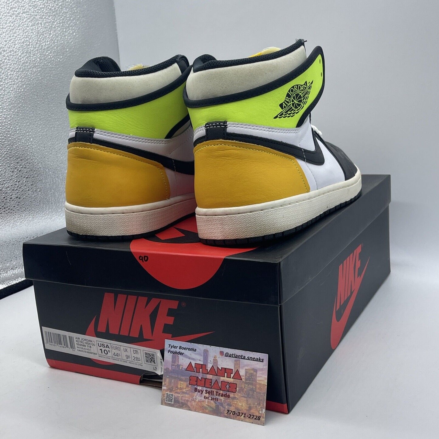 Size 10.5 - Jordan 1 Retro High OG Volt Yellow White Leather (555088-118)