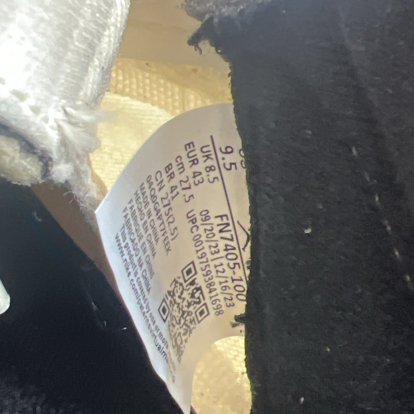 Size 9.5 - Air Jordan 5 Retro SE Sail (FN7405-100)