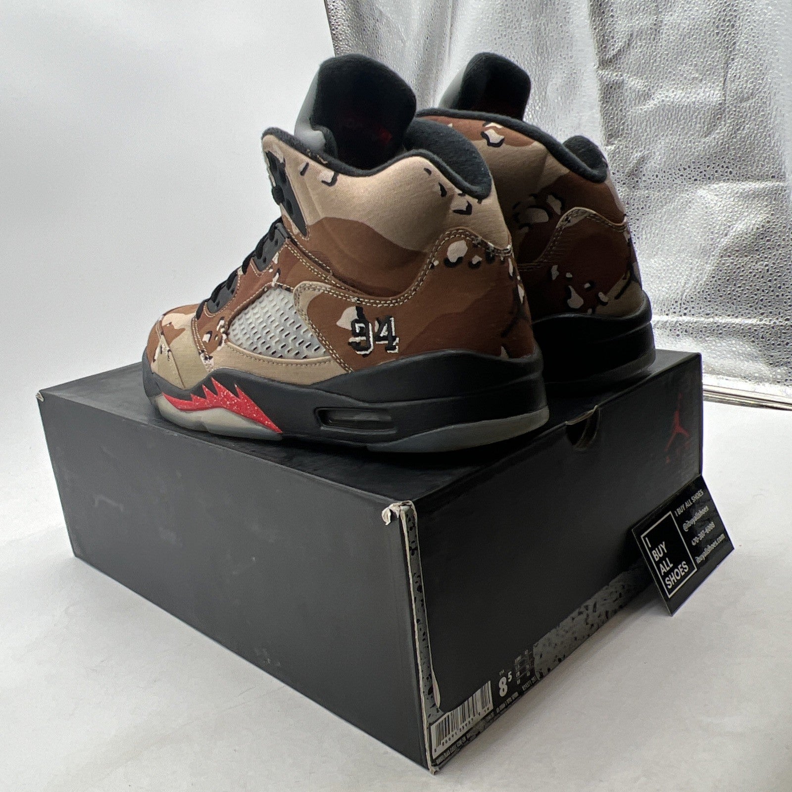 Size 8.5 - Supreme x Air Jordan 5 Retro Desert Camo (824371-201)