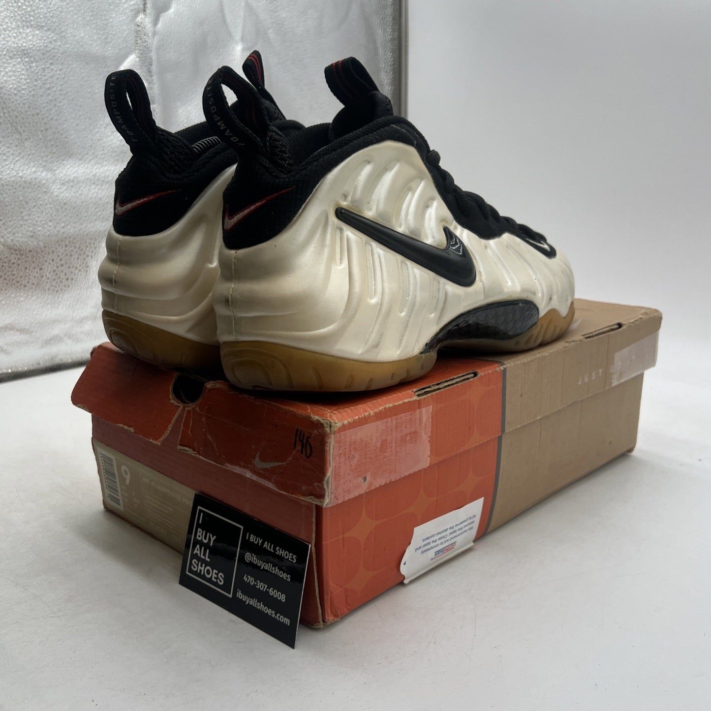 Size 9 - Nike Air Foamposite Pro 2002 Pearl (624041-101)