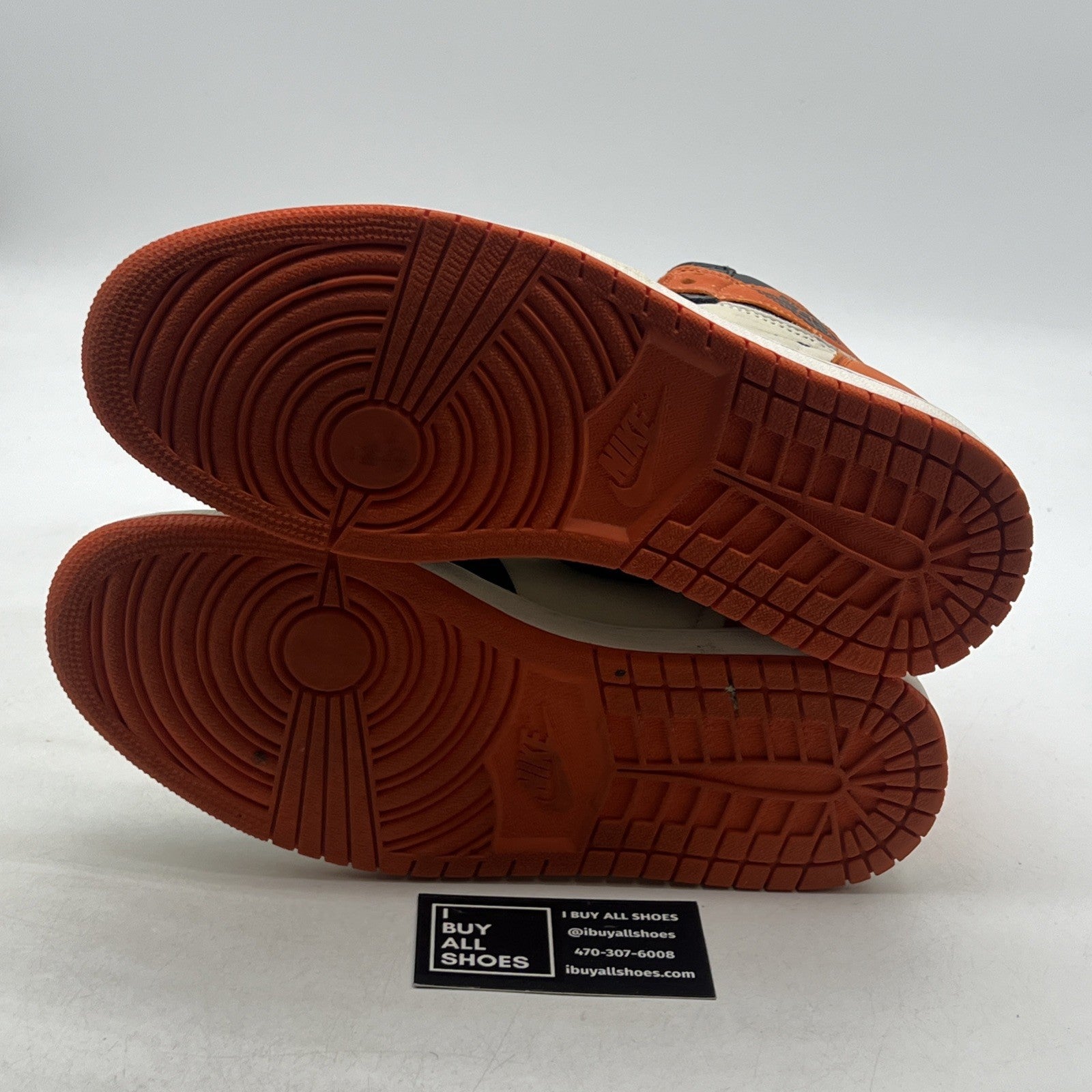 Size 9 - Air Jordan 1 Retro High OG shattered backboard away 2016 (555088-005)