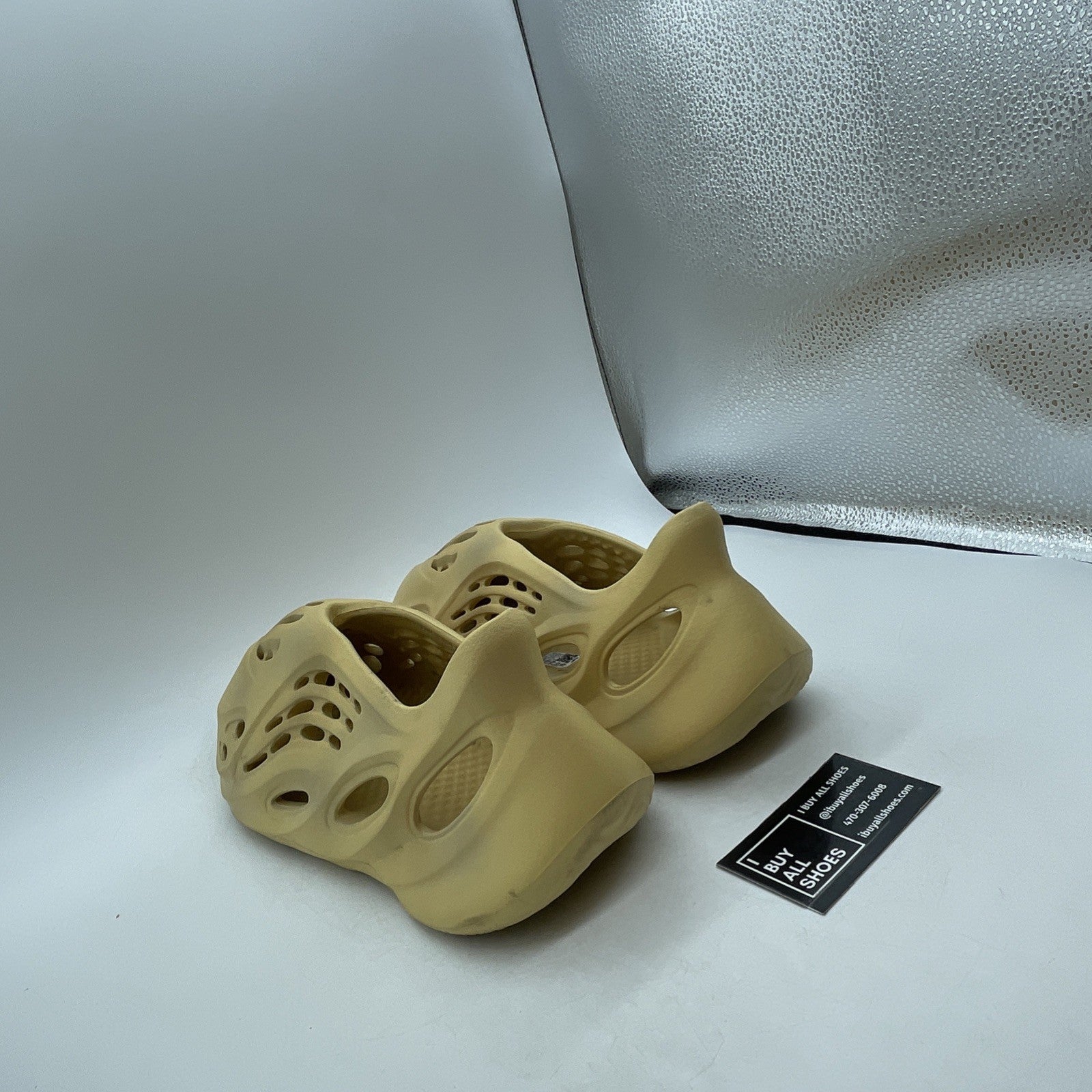 Size 11 - Adidas Yeezy Foam RNNR Sand (GV6843)