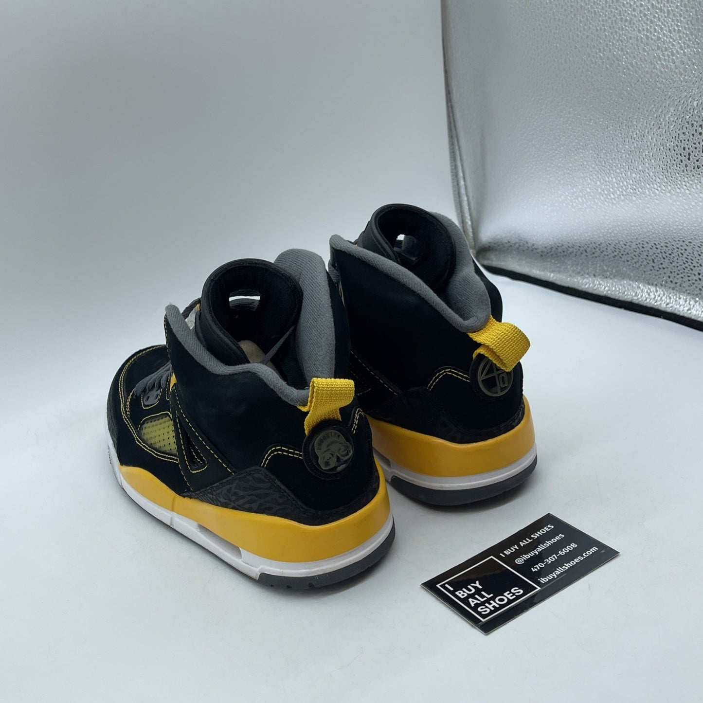 Size 9 - Jordan Spizike Black University Gold Yellow Suede (315371-030)