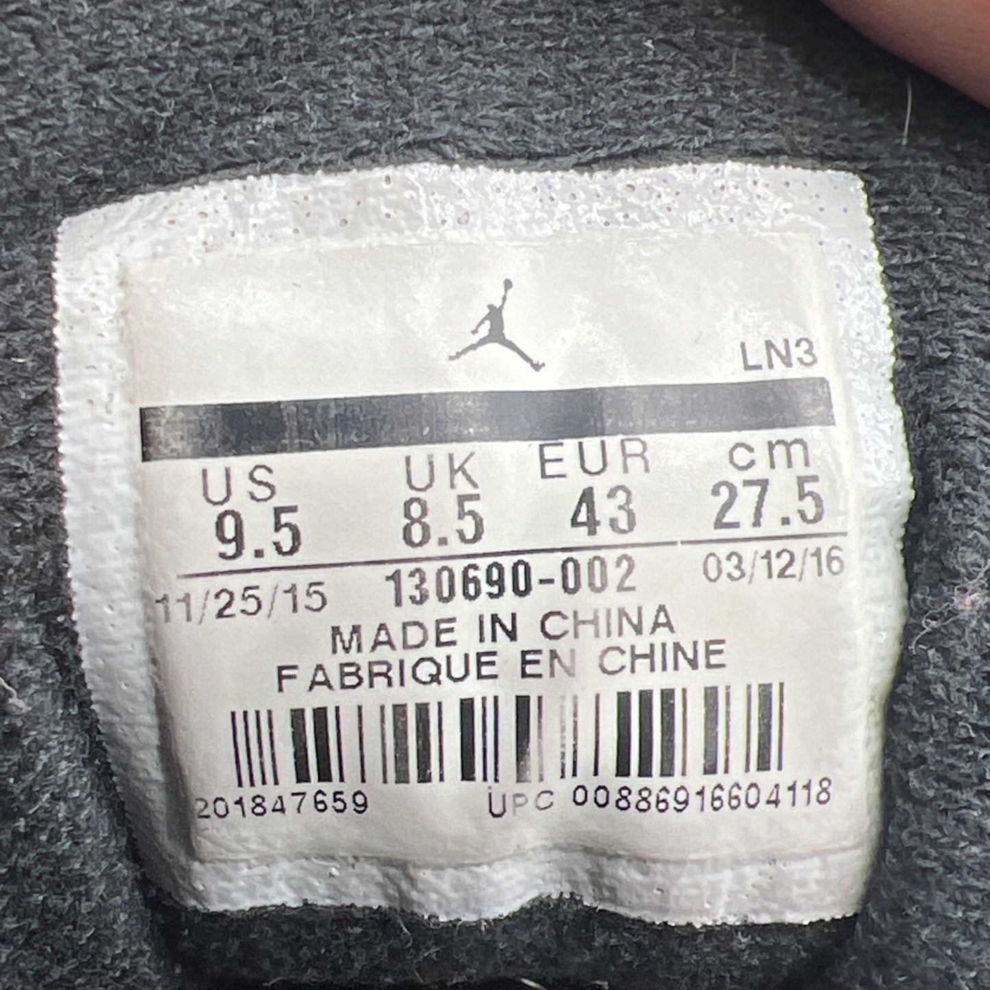 Size 9.5 - Air Jordan 12 Retro Mid Flu Games (136690-002)