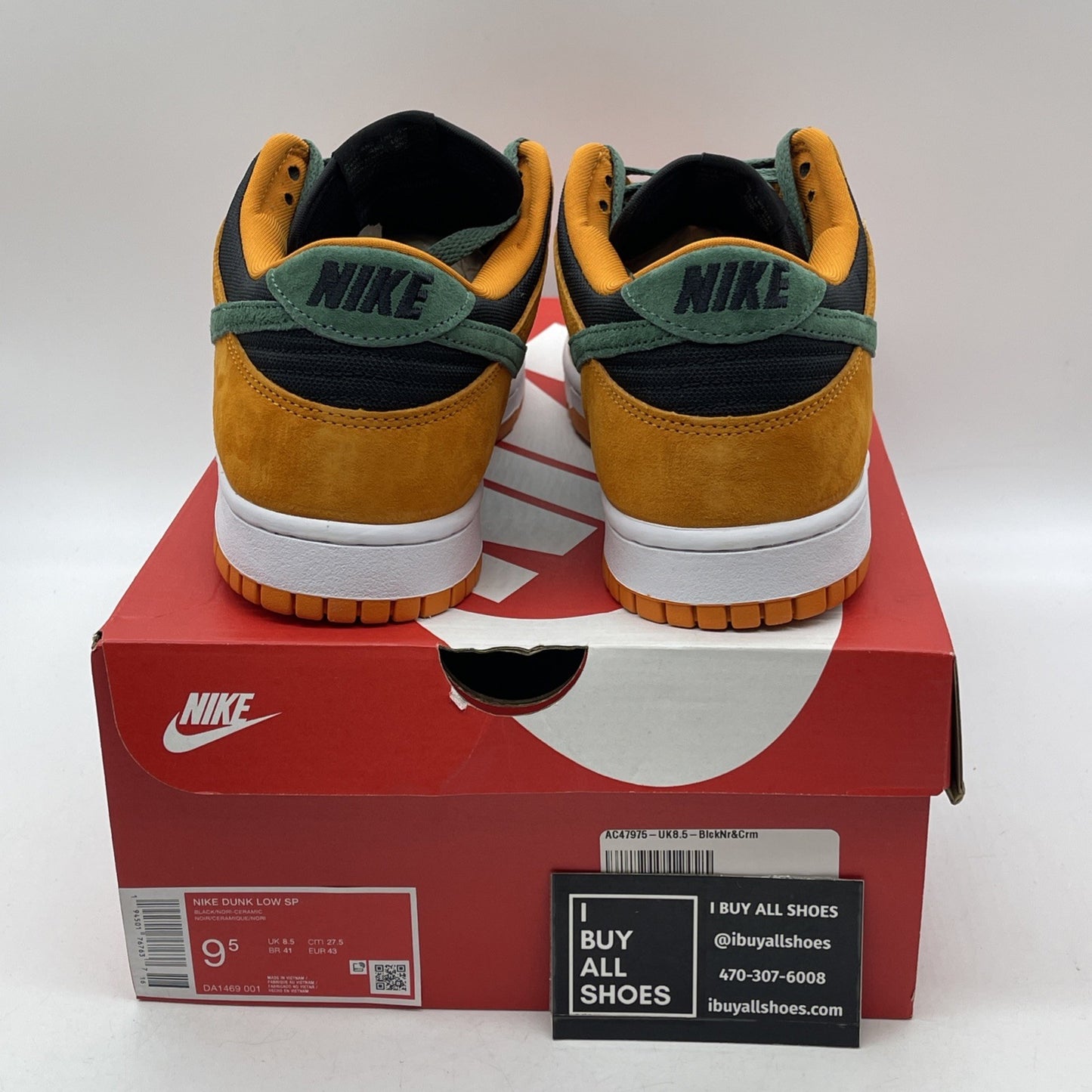 Size 9.5 - Nike Dunk SP Retro 2020 Low Ceramic Orange Suede (DA1469-001)