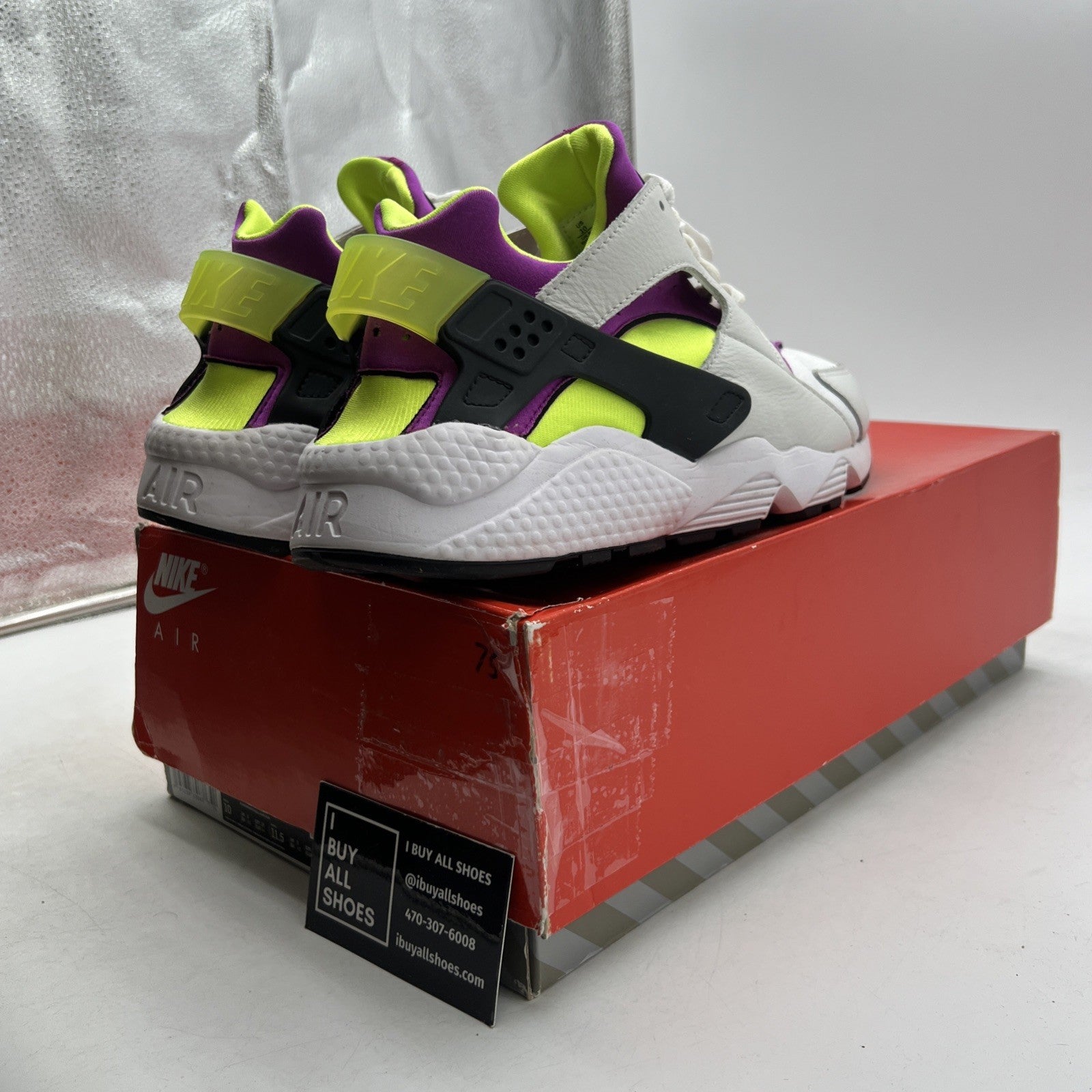 Size 10 - Nike Air Huarache Magenta (DD1068-104)