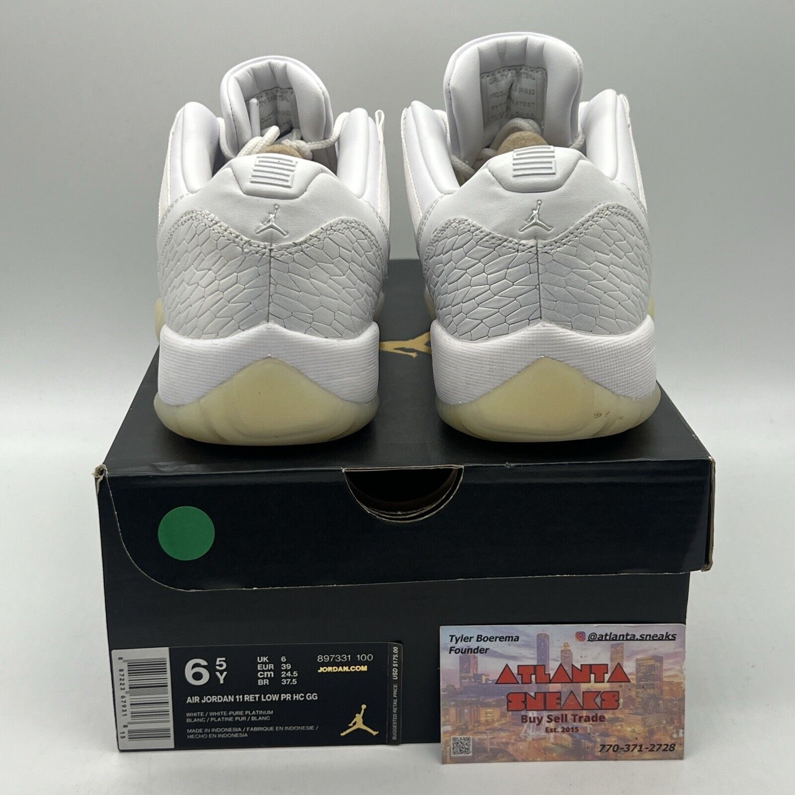 Jordan 11 Retro Low Heiress Pure Platinum Boy 5.5Y 897331-100 White