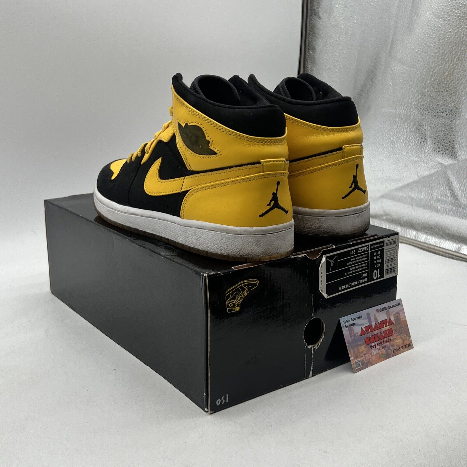 Size 10 - Air Jordan 1 Retro New Love Black Yellow (136085-072)