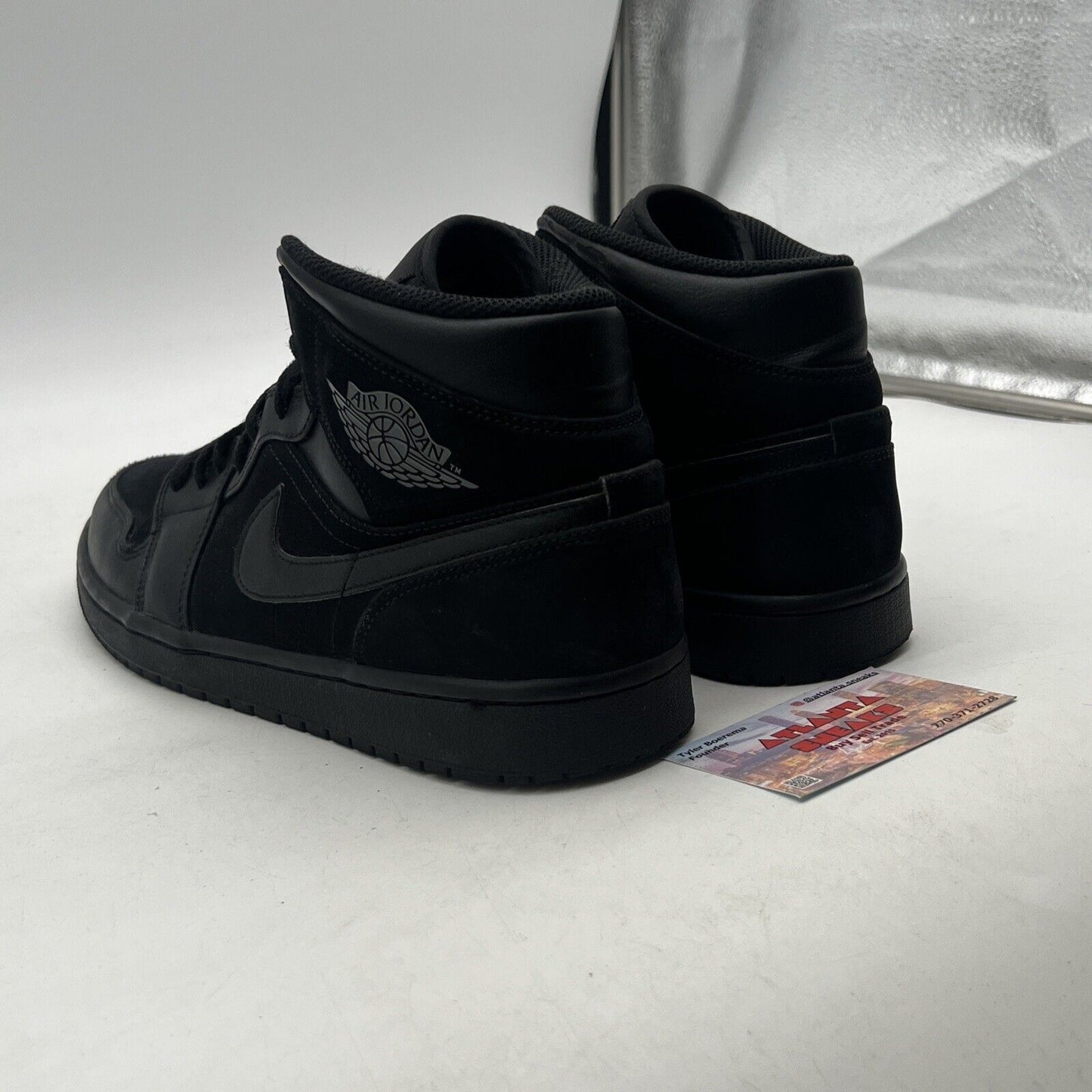 Size 9 - Air Jordan 1 Mid Black (554724-050)