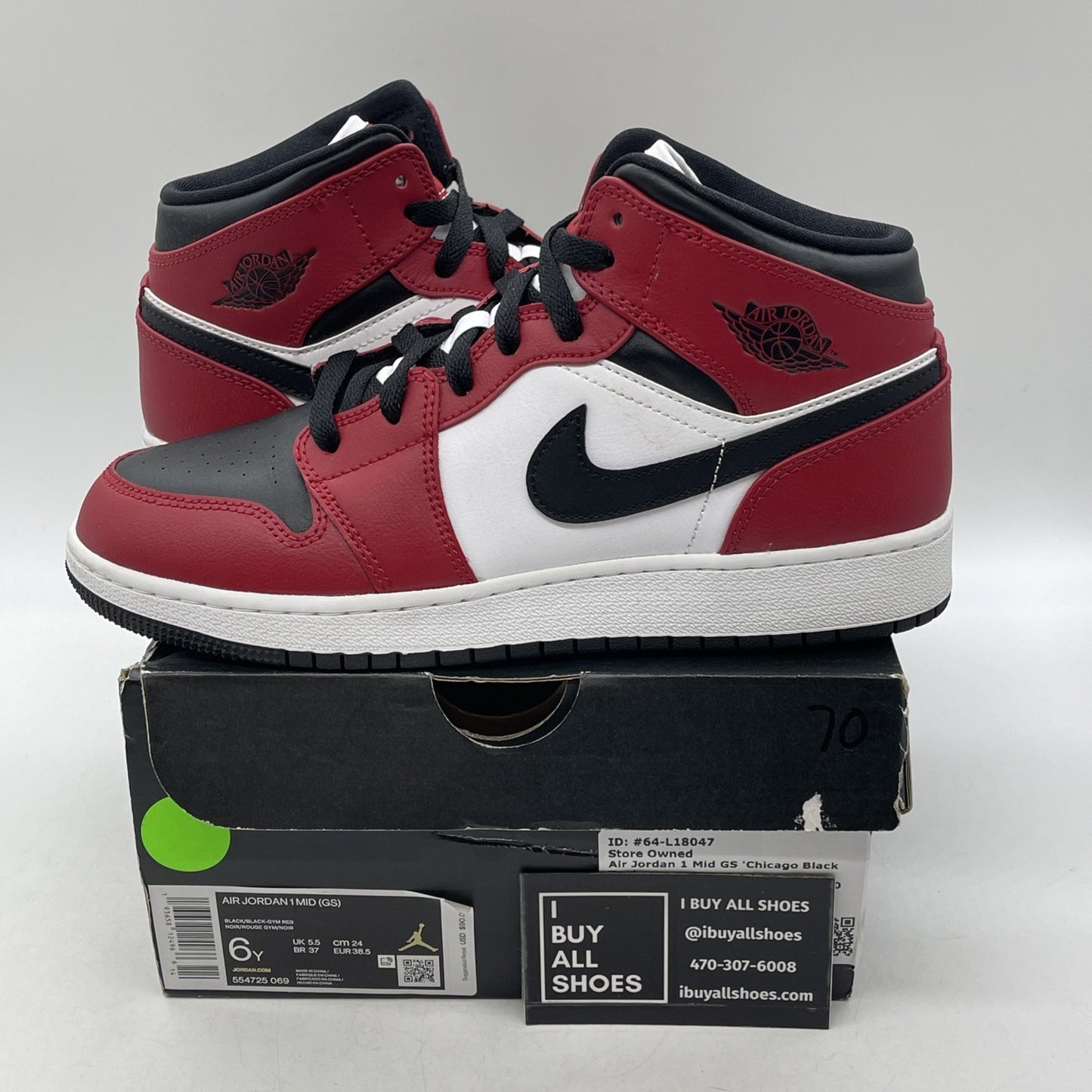 Size 6Y (GS) - Air Jordan 1 Mid Chicago Black Toe (554725-069)