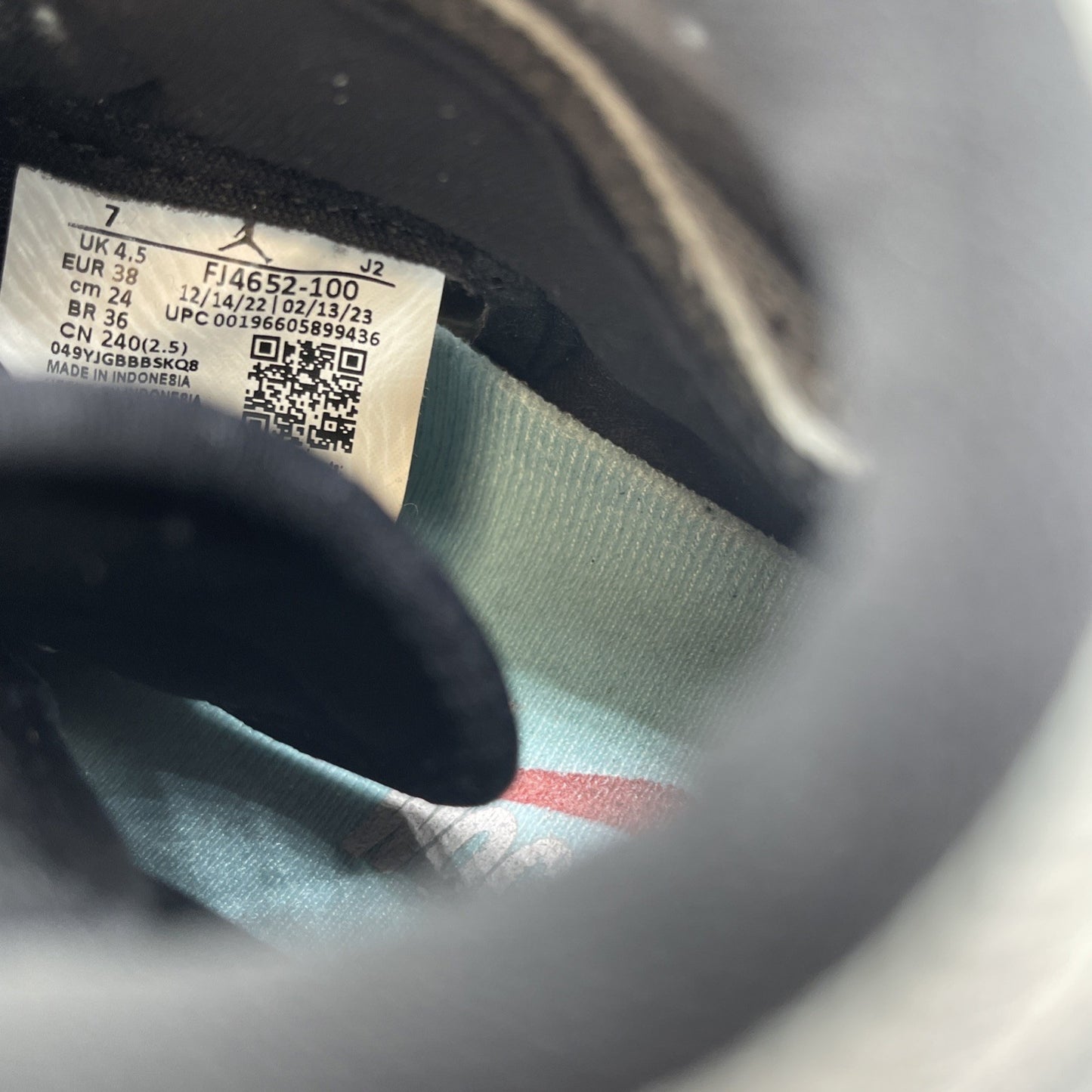 Size 7W - Nike Air Jordan 1 ZM Air CMFT 2 Whit Metallic Silver (FJ4652 100)