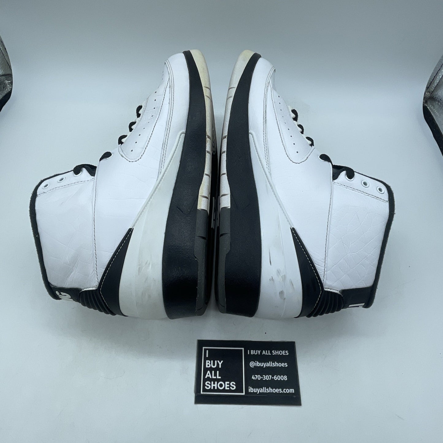 Size 9.5 - Air Jordan 2 Retro Wing It (834272-103)