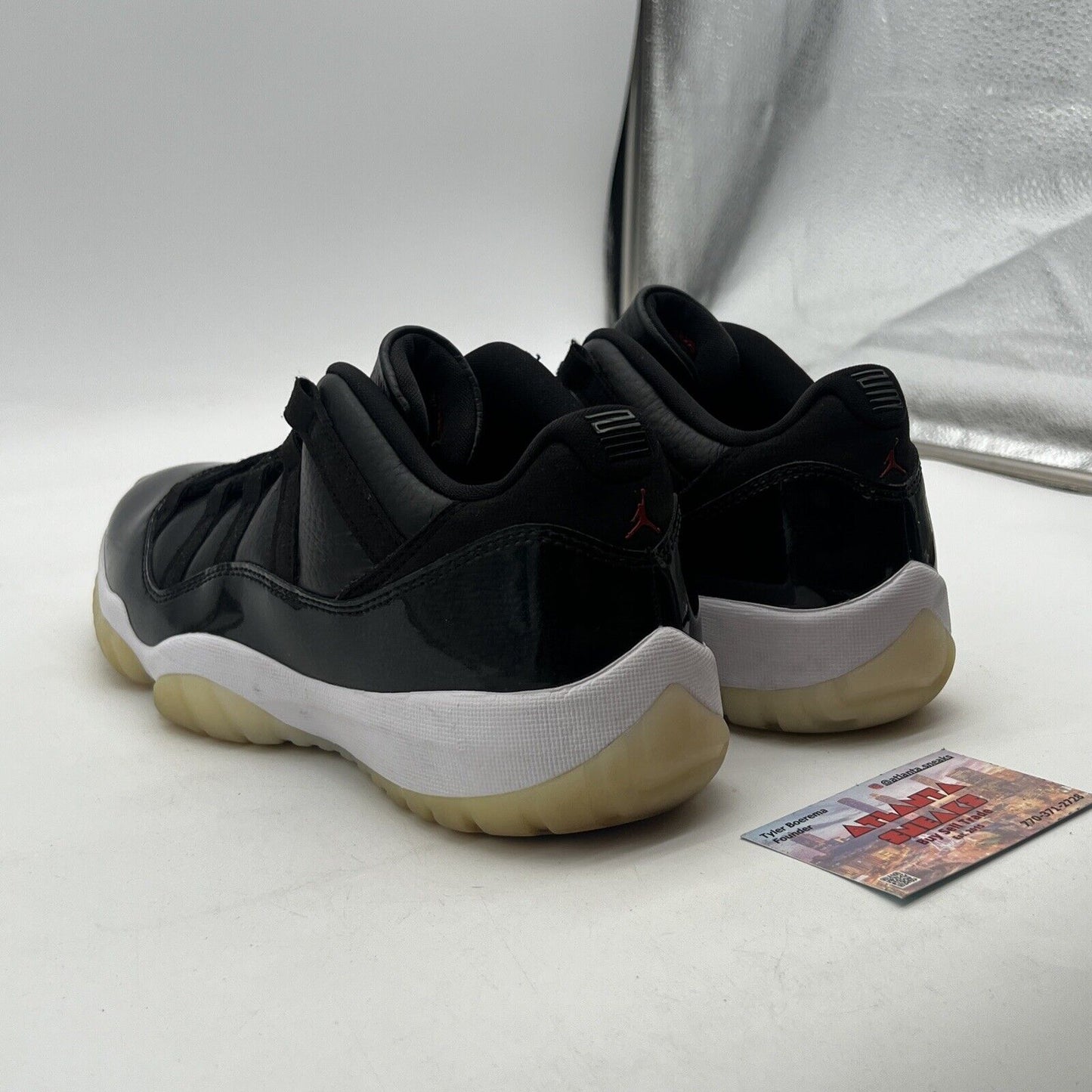 Size 9.5 - Air Jordan 11 Retro Low 72-10 (AV2187-001)