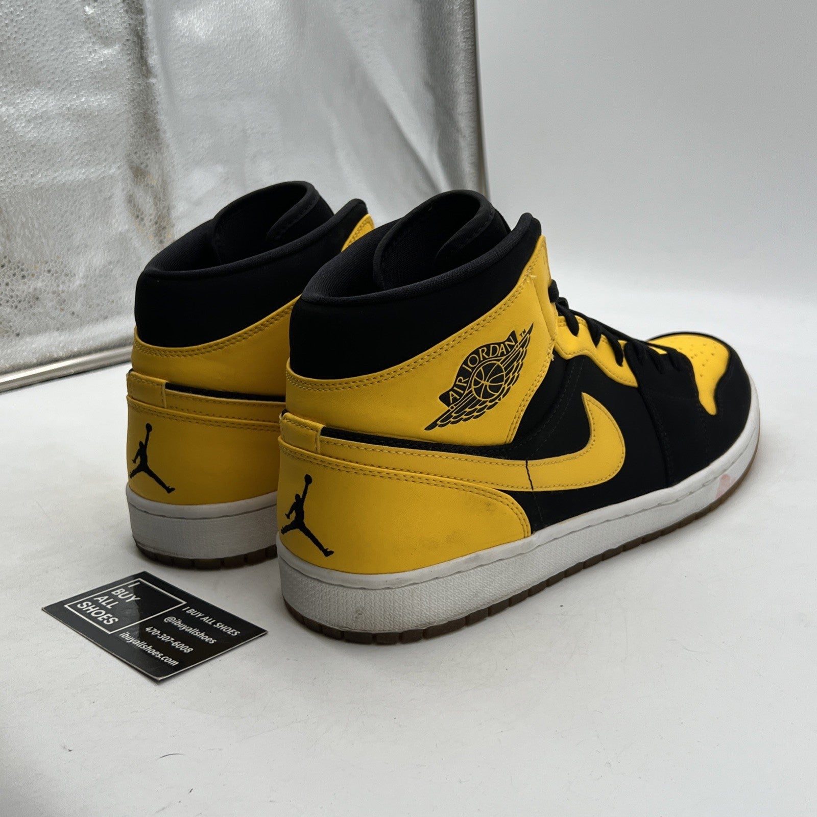 Size 15 - Air Jordan 1 Retro 2017 Mid New Love (554724-035)