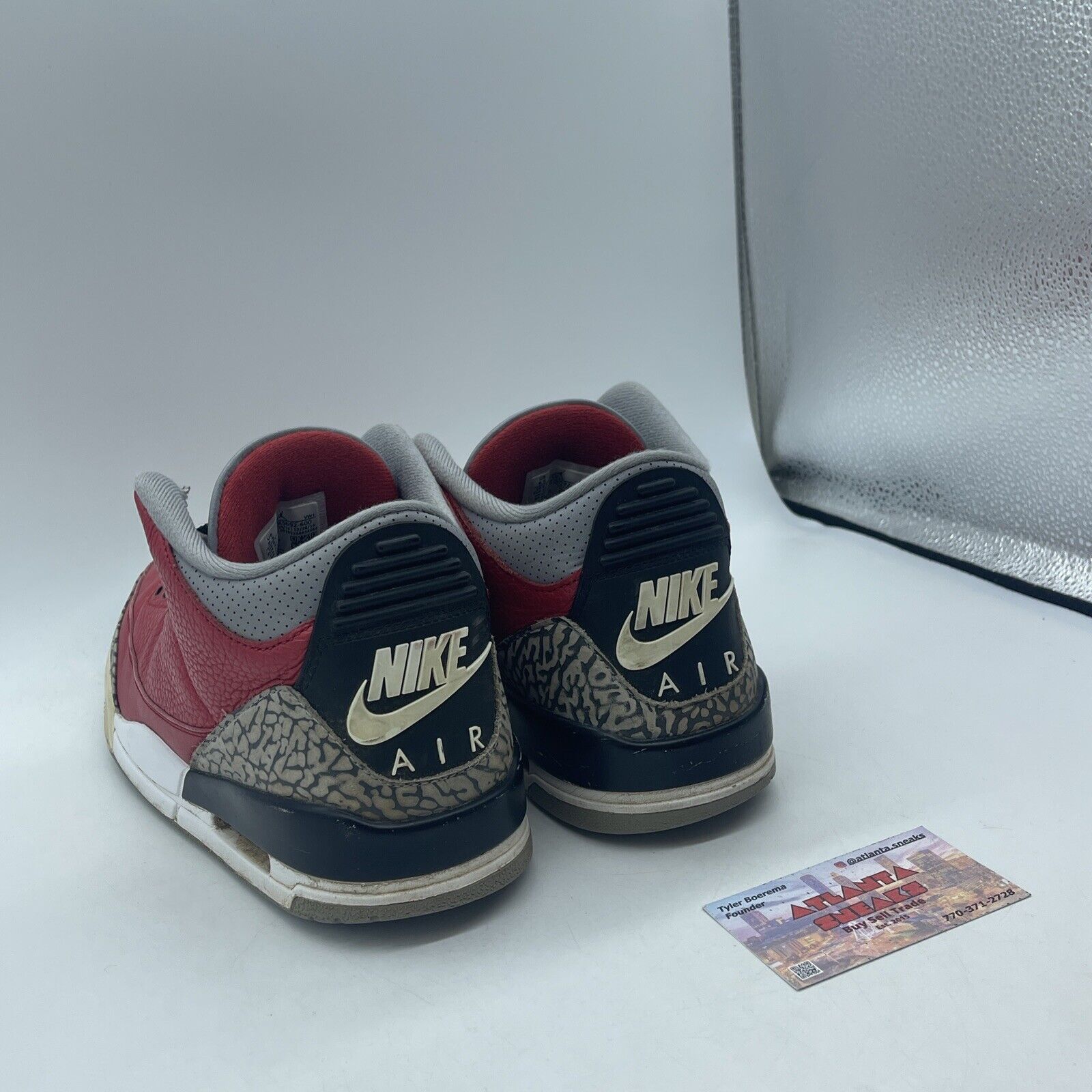 Size 9.5 - Jordan 3 Retro SE Mid Unite Red Black Leather Grey Suede (CK5692-600)